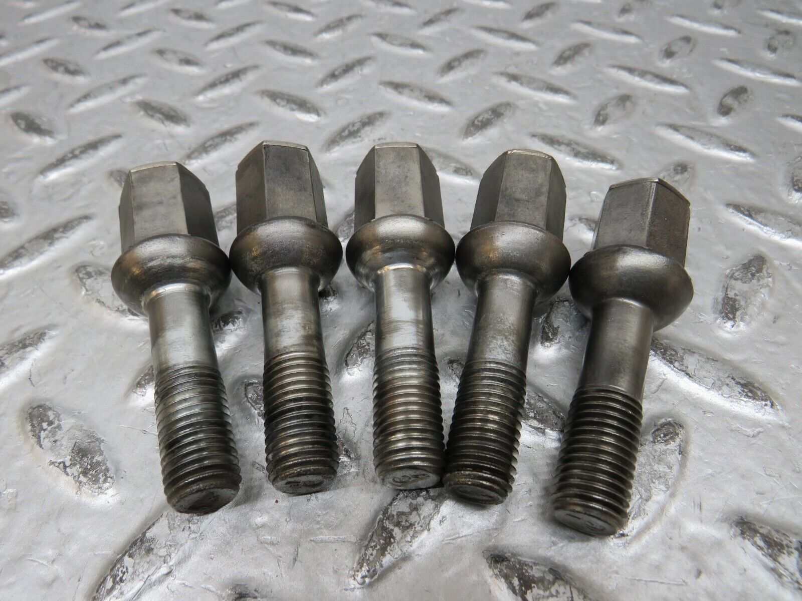 29039 Mercedes-Benz 5x Alloy Wheel Lug Bolt