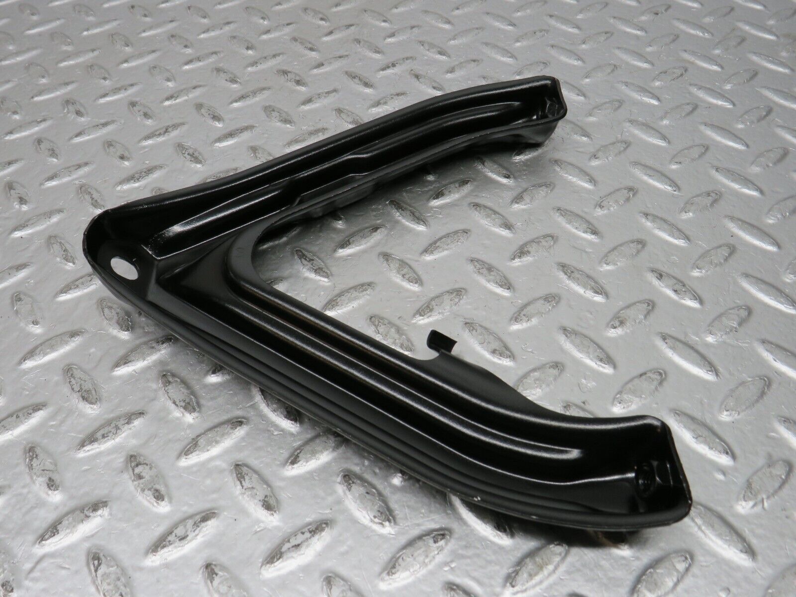 31990 Mercedes-Benz W123 230E Air Intake Manifold Bracket