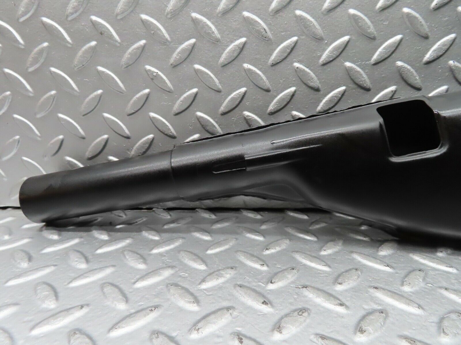 20934 Mercedes-Benz W114 250CE Coupe Steering Column Housing