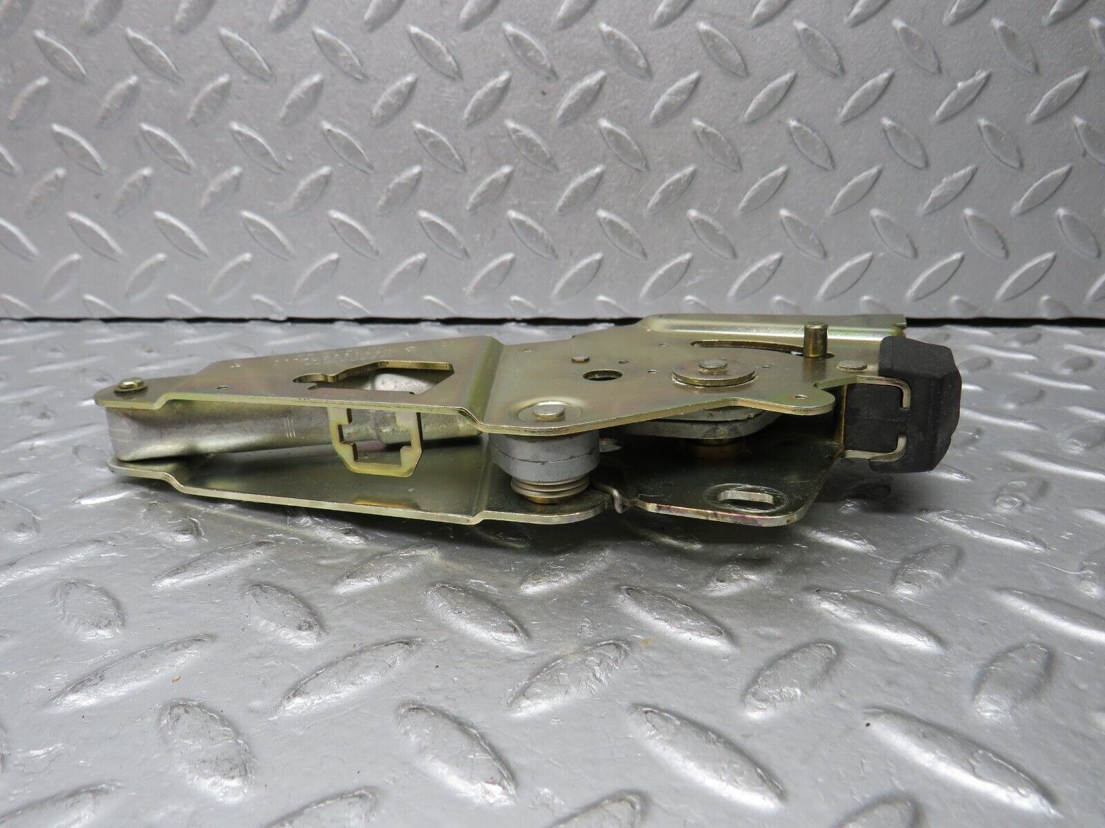 38352 Mercedes-Benz R129 280SL Coupe Roof Lock Left Side 1298001574