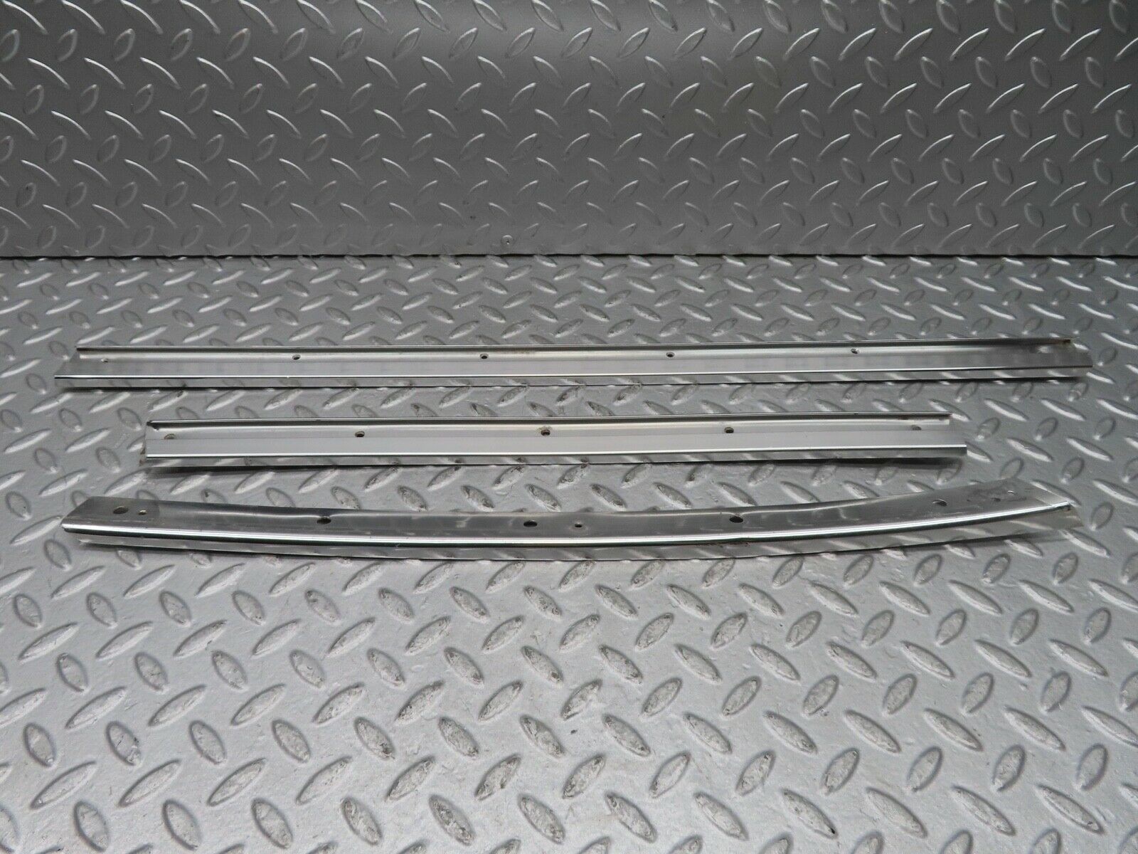 16760 Mercedes-Benz C107 380SLC Roof Chrome Moulding Trim Left Side