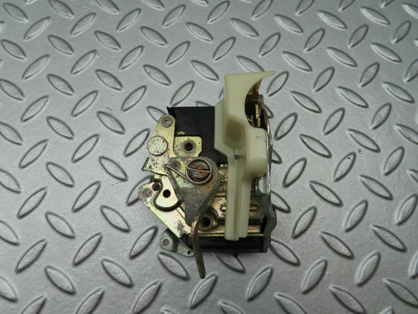 5282 Mercedes-Benz W124 230E Rear Right Door Lock Mechanism