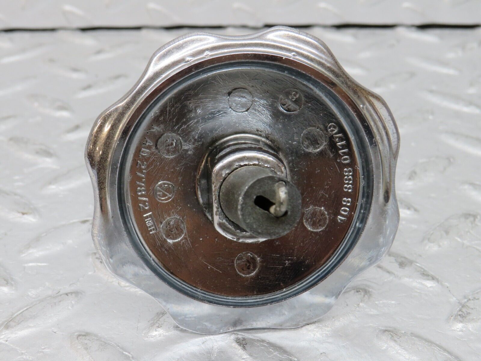 37283 Mercedes-Benz W109 300SEL Front Emblem Badge 1088880117