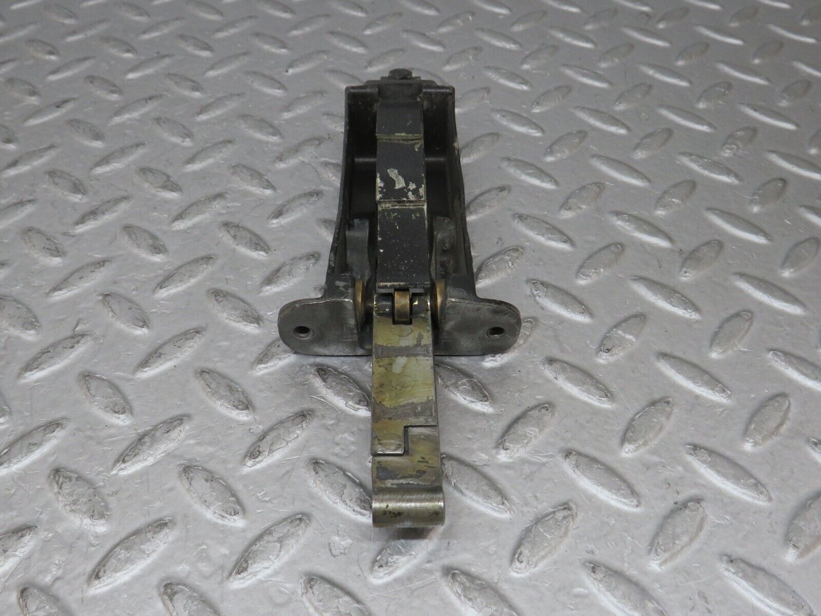 35715 Mercedes-Benz W108 Door Safety Check Strap 1087330027