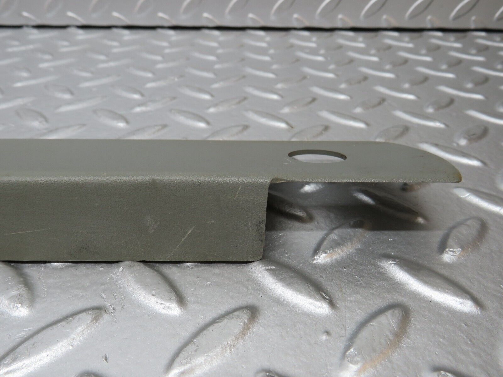 31265 Mercedes-Benz S124 220TE Rear Left Backrest Lever Cover 1249240337