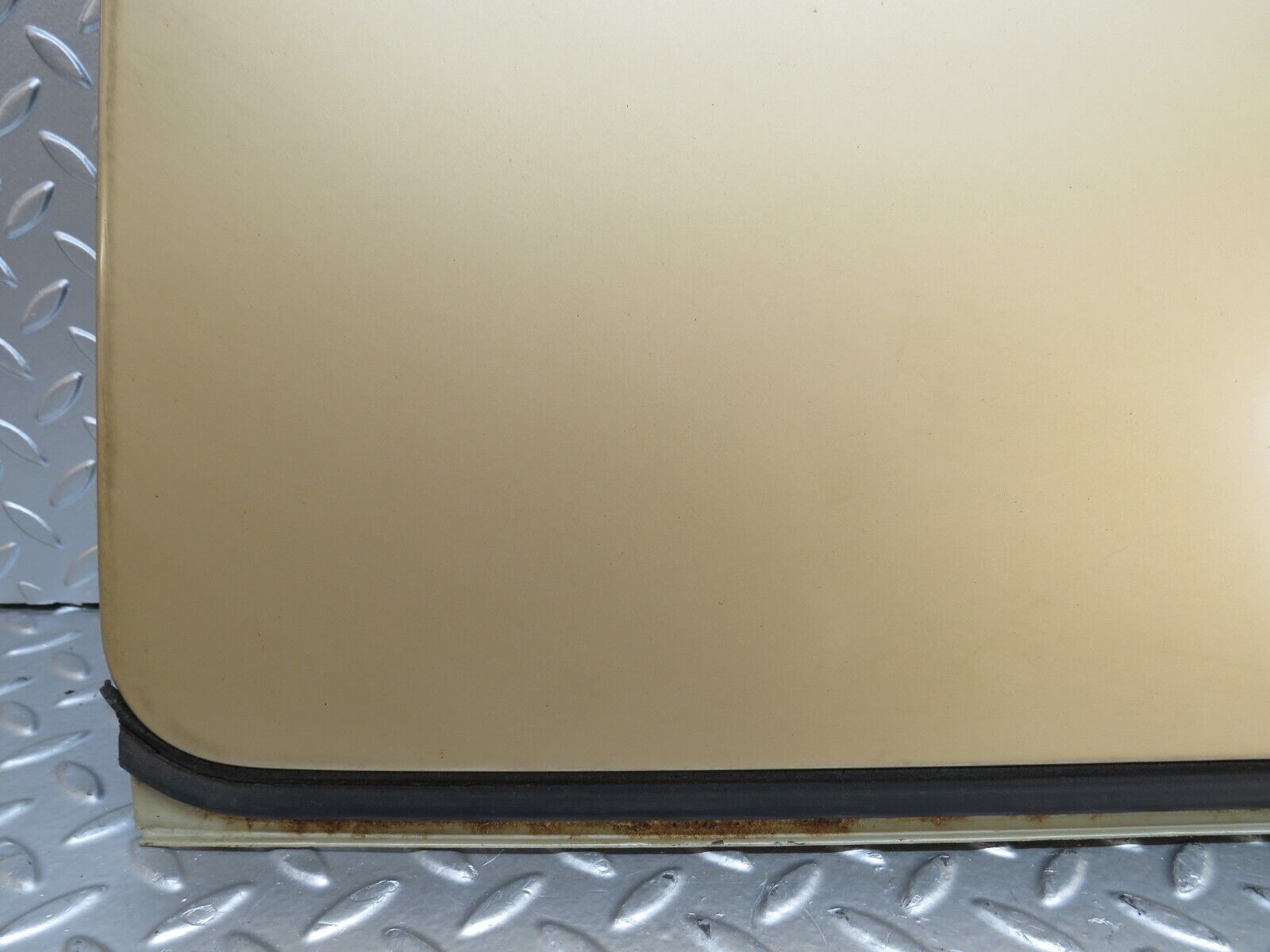 28418 Mercedes-Benz S123 240D Wagon Sunroof Panel