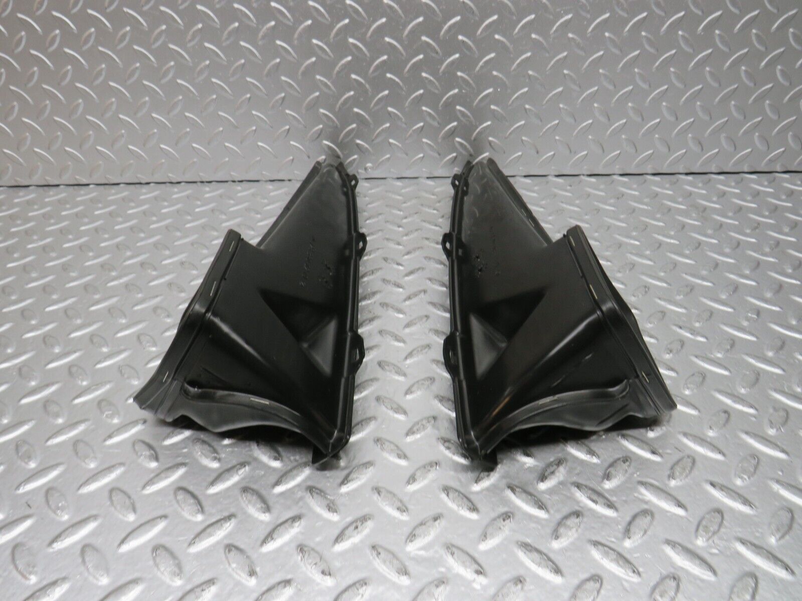 31950 Mercedes-Benz W123 230E Air Duct Vent Pair 1238300119 1238300219