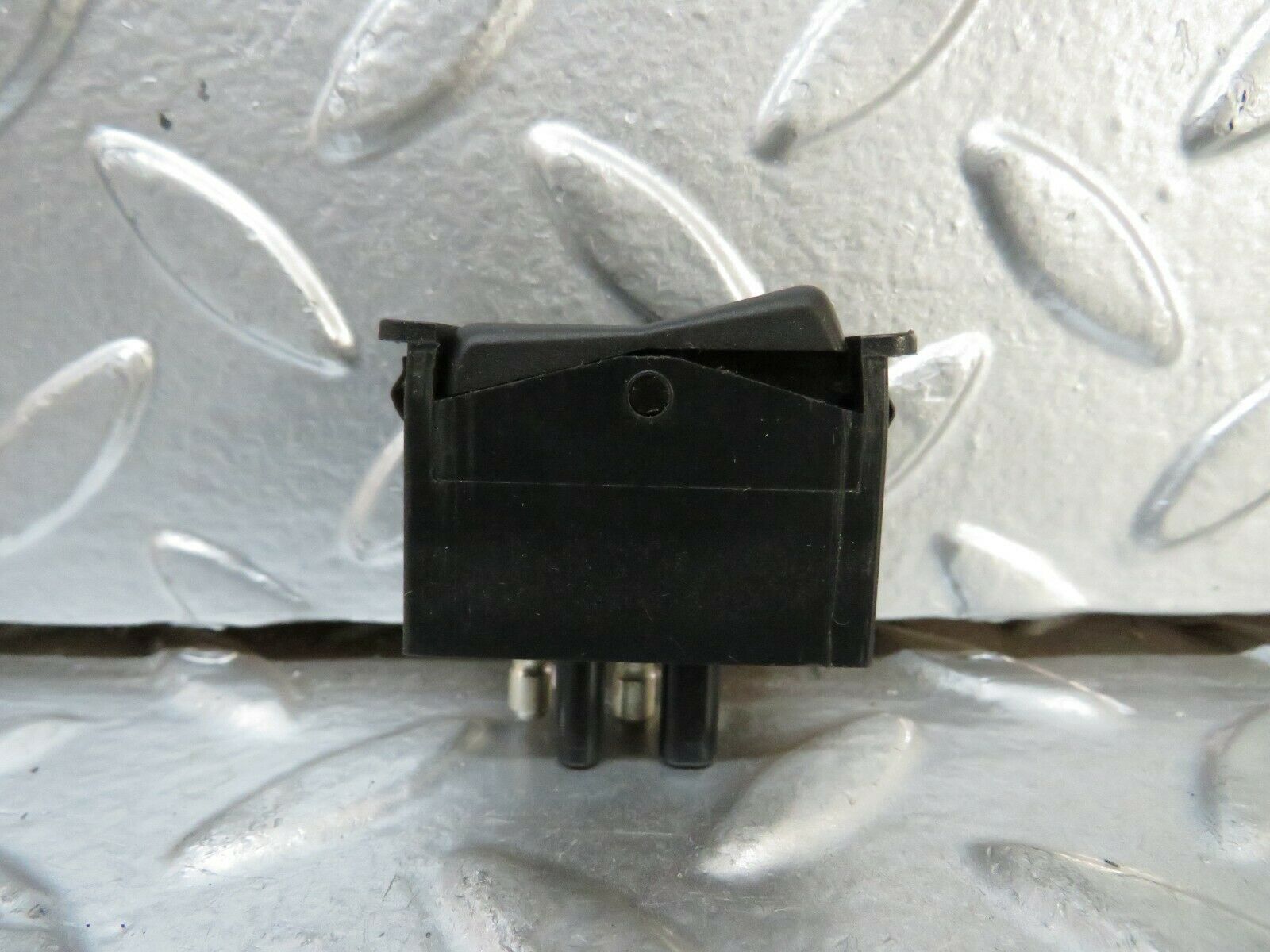23810 Mercedes-Benz C107 450SLC Coupe Interior Dome Light Switch 0008205810
