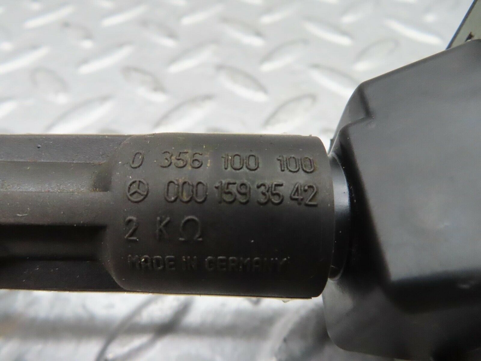 15053 Mercedes-Benz W140 S320 Ignition Coil Bremi 0001593542