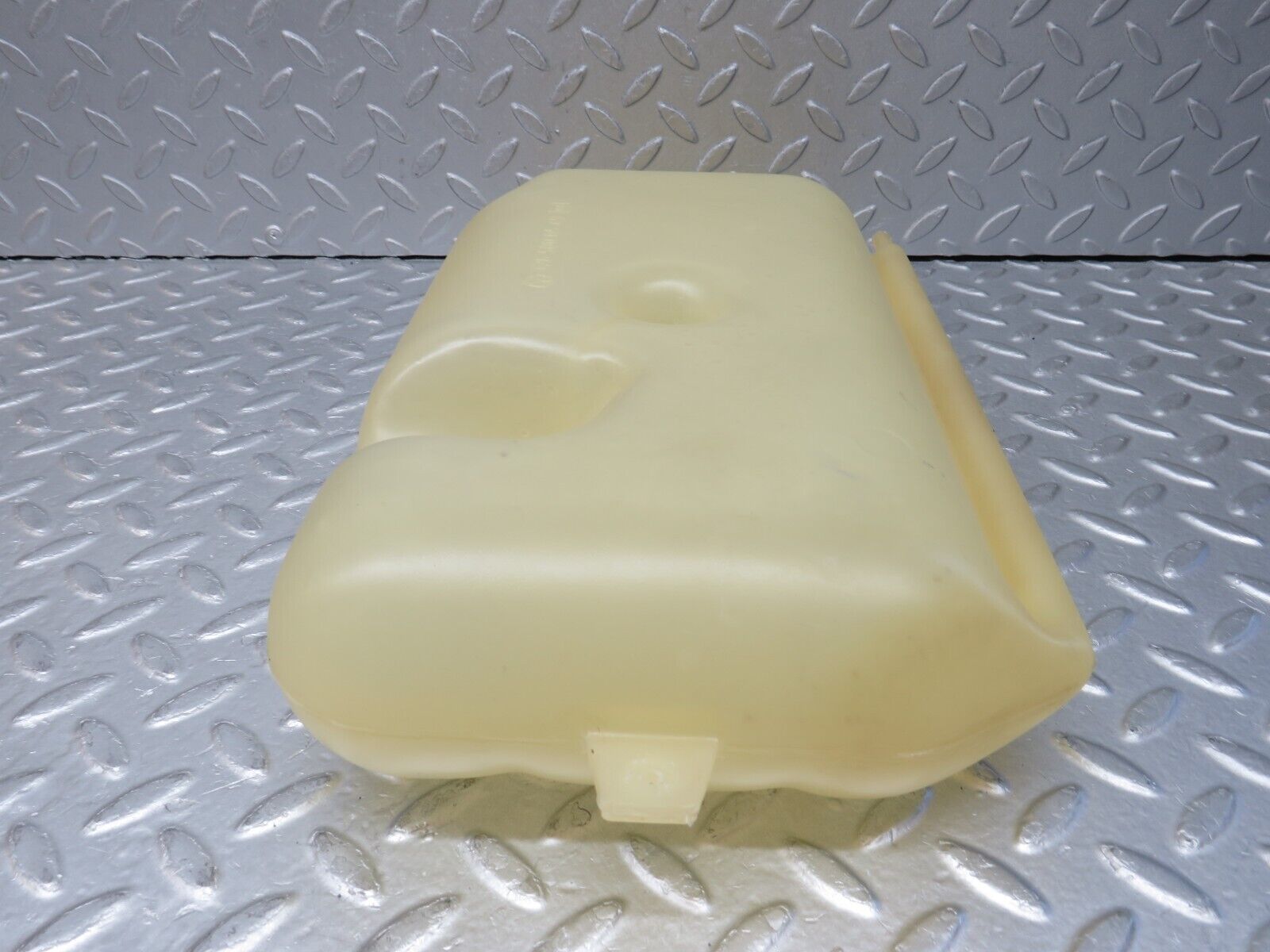 36986 Mercedes-Benz C126 420SEC Coupe Coolant Expansion Tank 1265000549