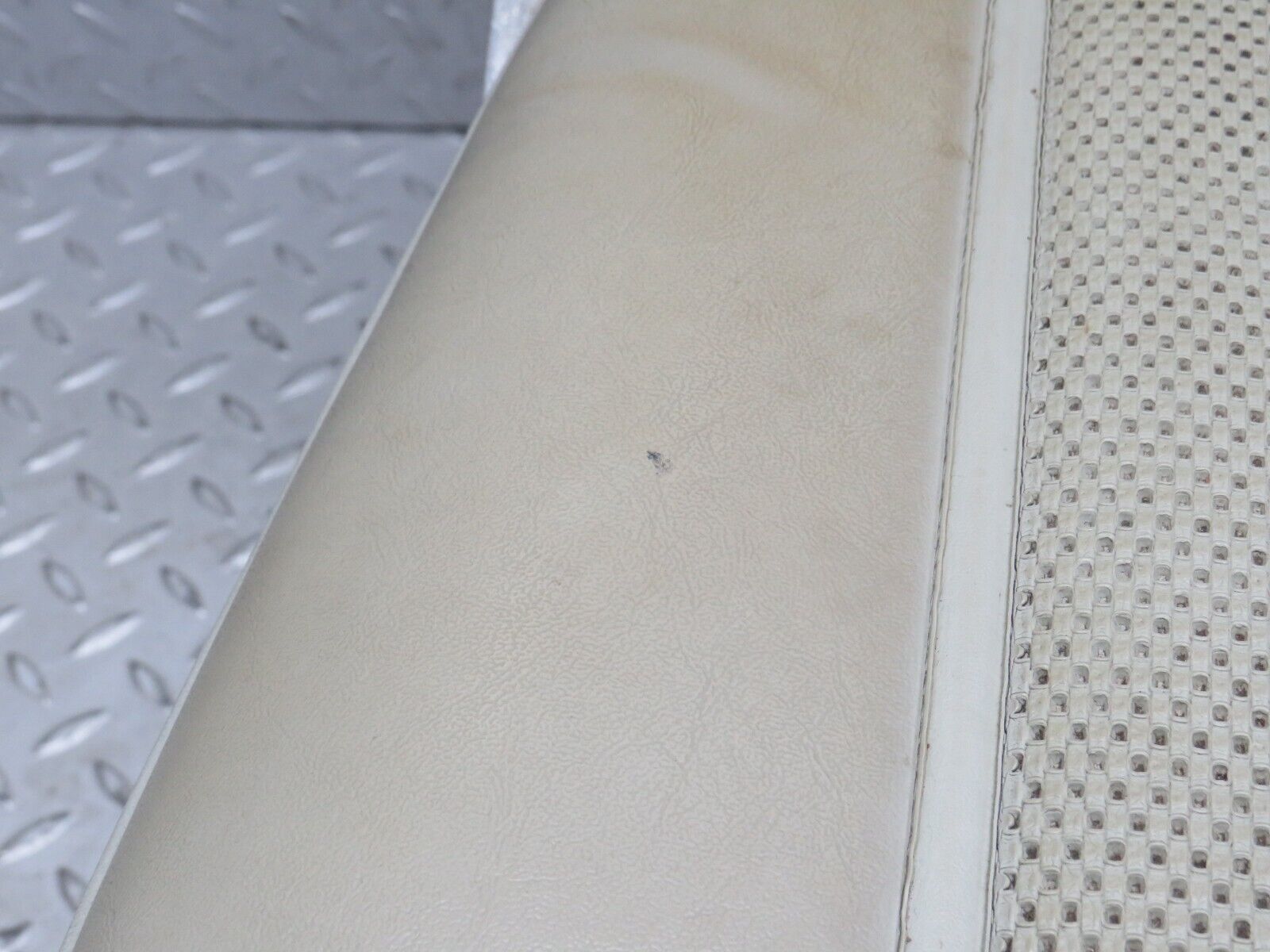 40511 Mercedes-Benz W110 230 Front Left Seat Leather Beige