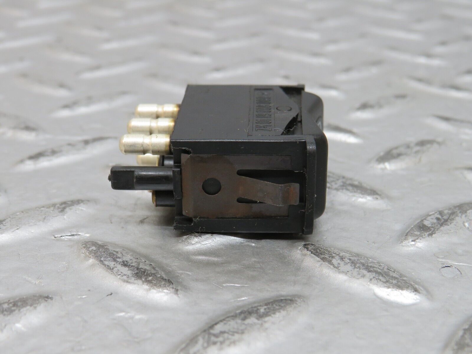 28168 Mercedes-Benz W123 280E Rear Windscreen Defroster Switch 0008206110