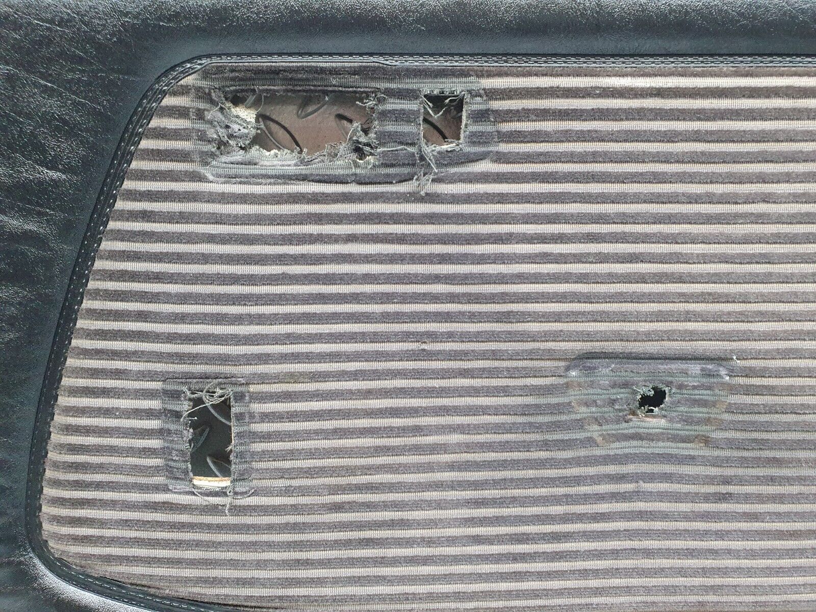 40813 Mercedes-Benz W123 300D Rear Right Door Card Black