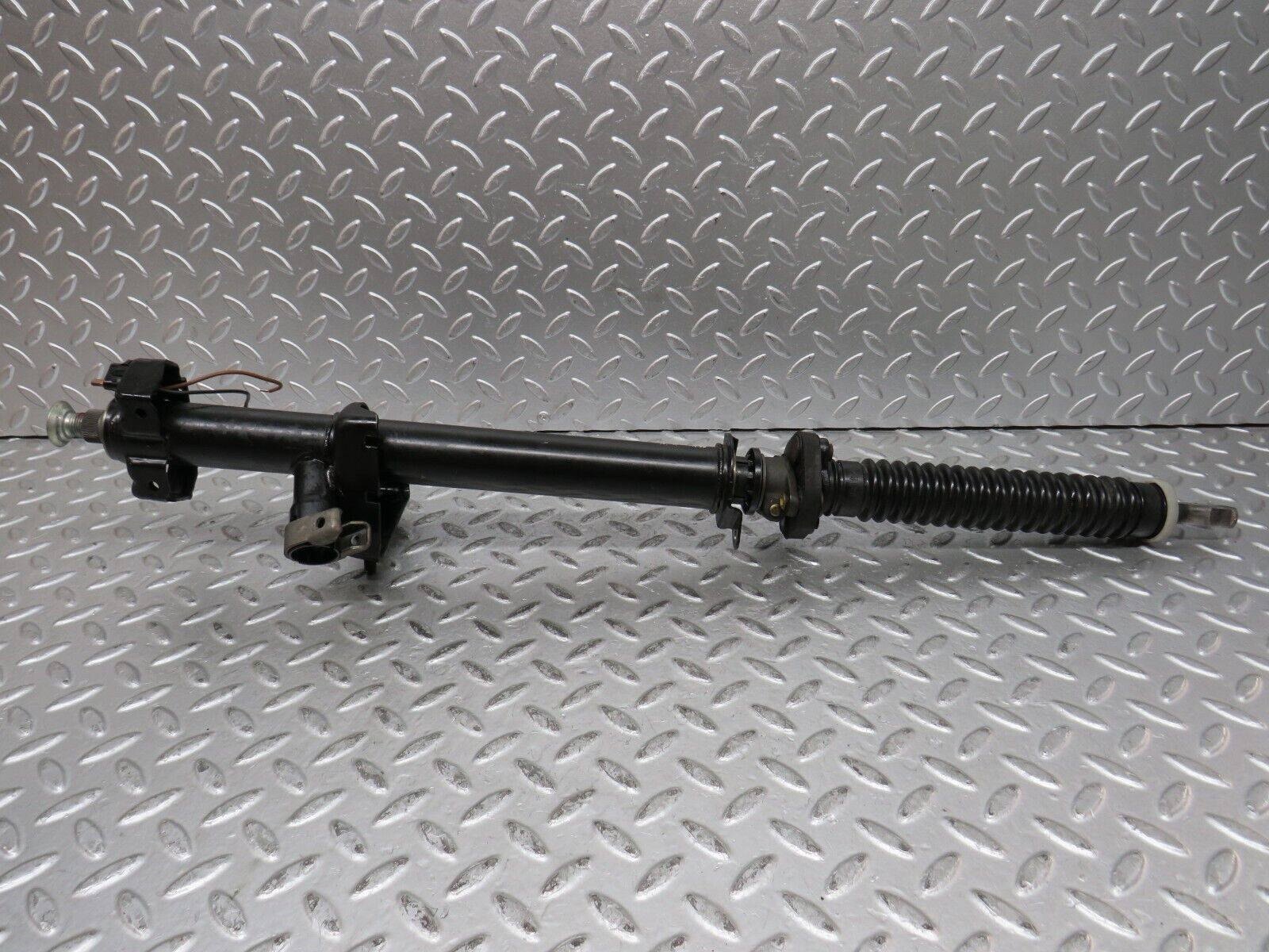 28598 Mercedes-Benz W123 230E Steering Column