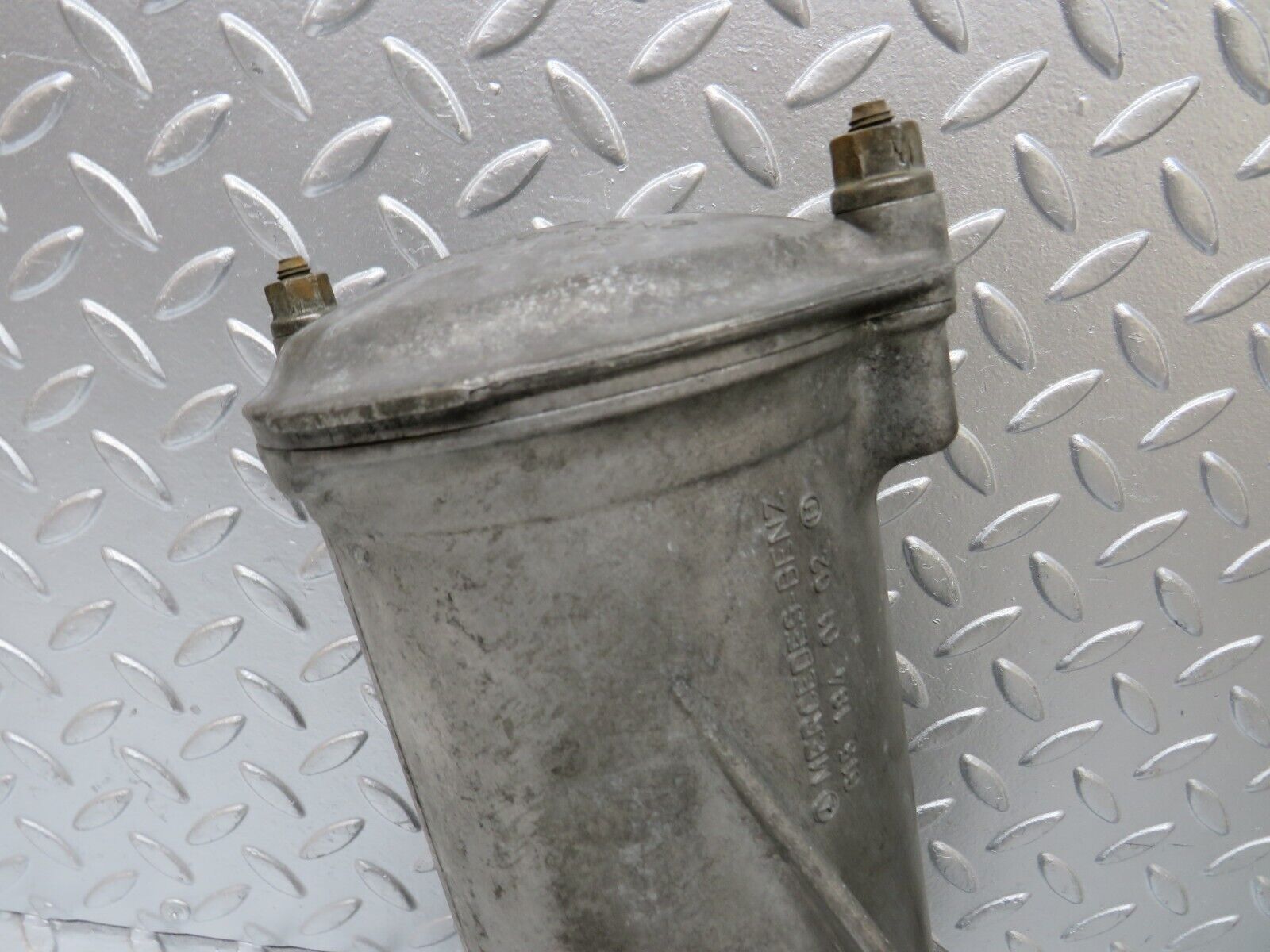 26940 Mercedes-Benz W123 240D Oil Filter Housing 6151840102