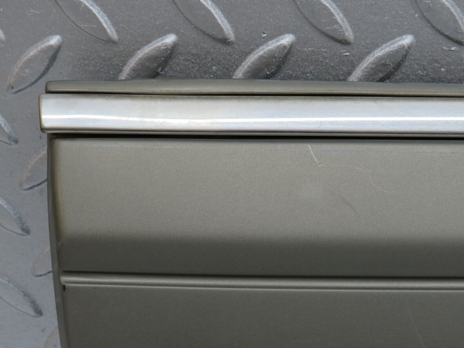 35966 Mercedes-Benz W126 420SE Rear Left Door Moulding Trim 1266903940