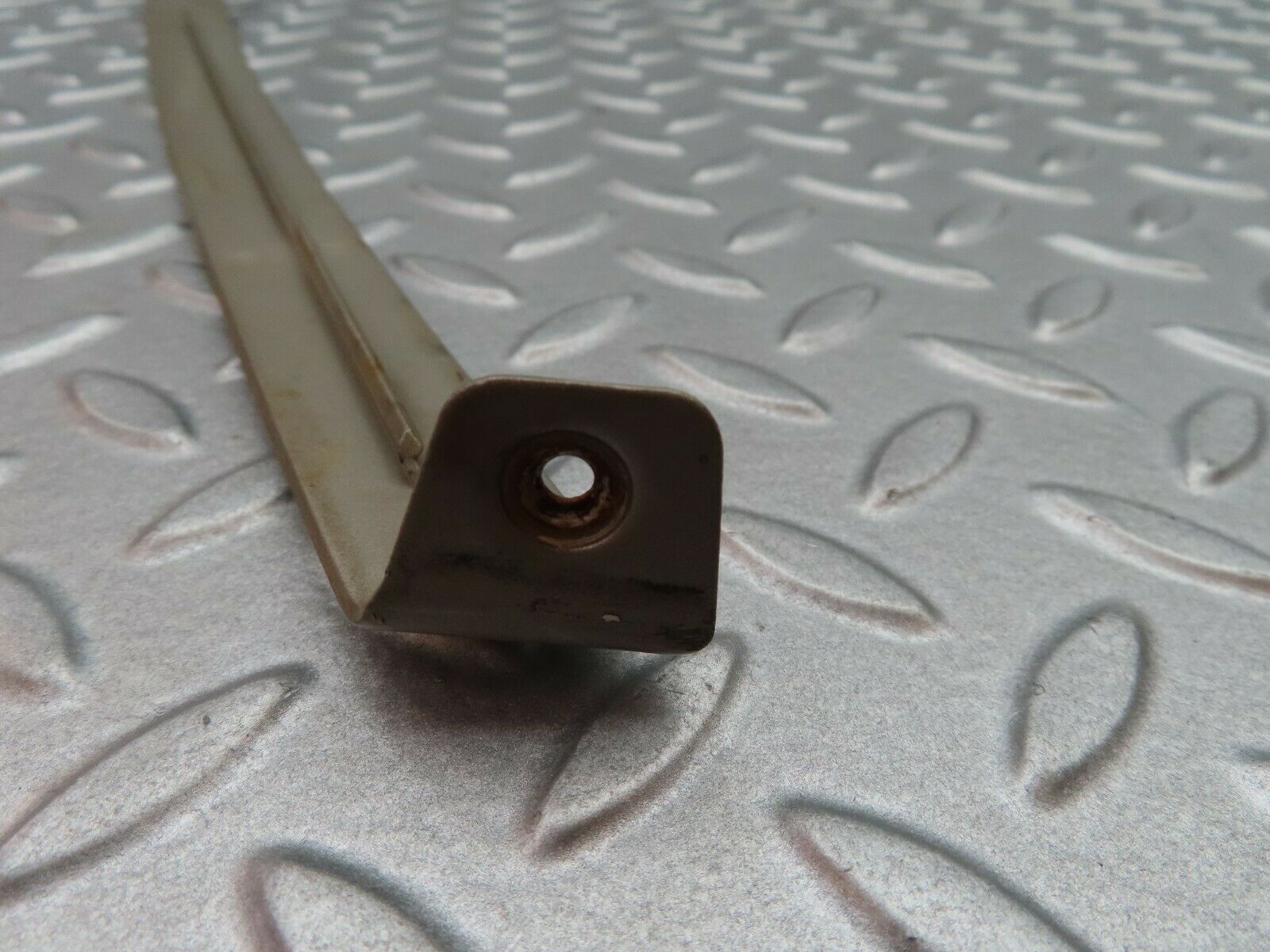 5576 Mercedes-Benz W124 230E C Pillar Exterior Trim Left Side