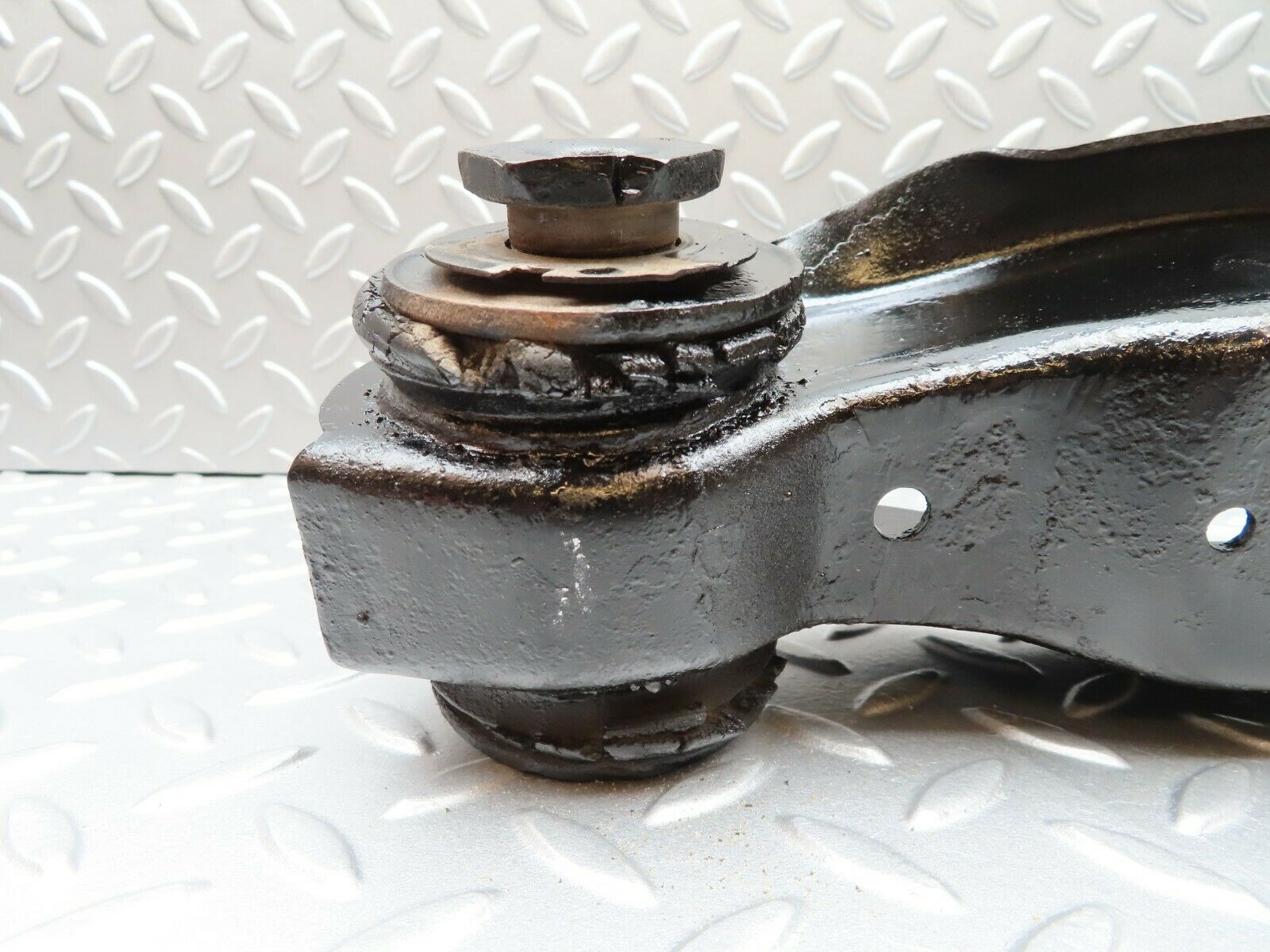 3563 Mercedes-Benz W108 280SE Rear Right Axle Spring Coil Mount