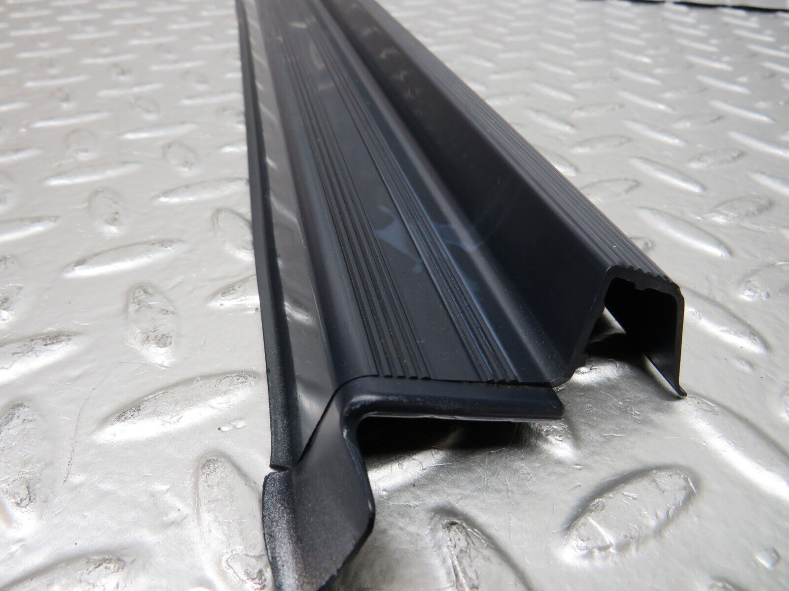 25165 Mercedes-Benz W201 190D Rear Left Door Sill Blue