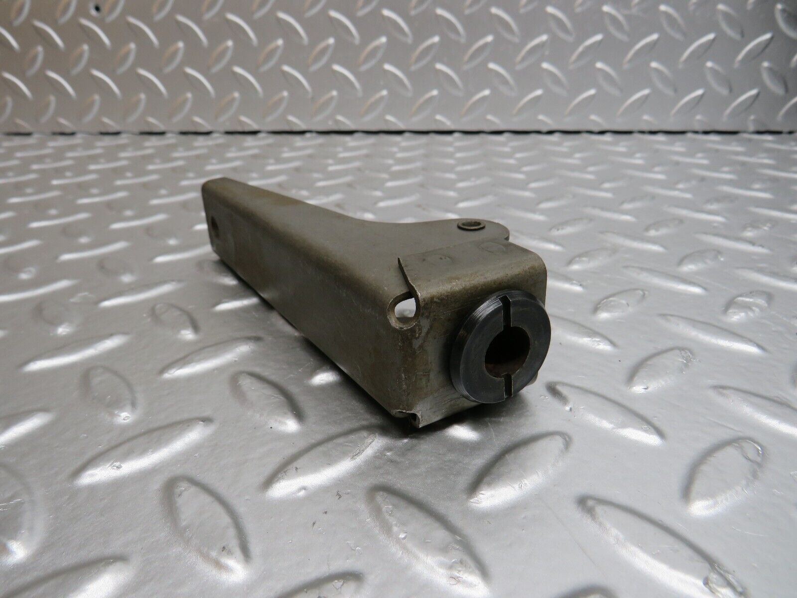 32071 Mercedes-Benz W123 230E Handbrake Regulator