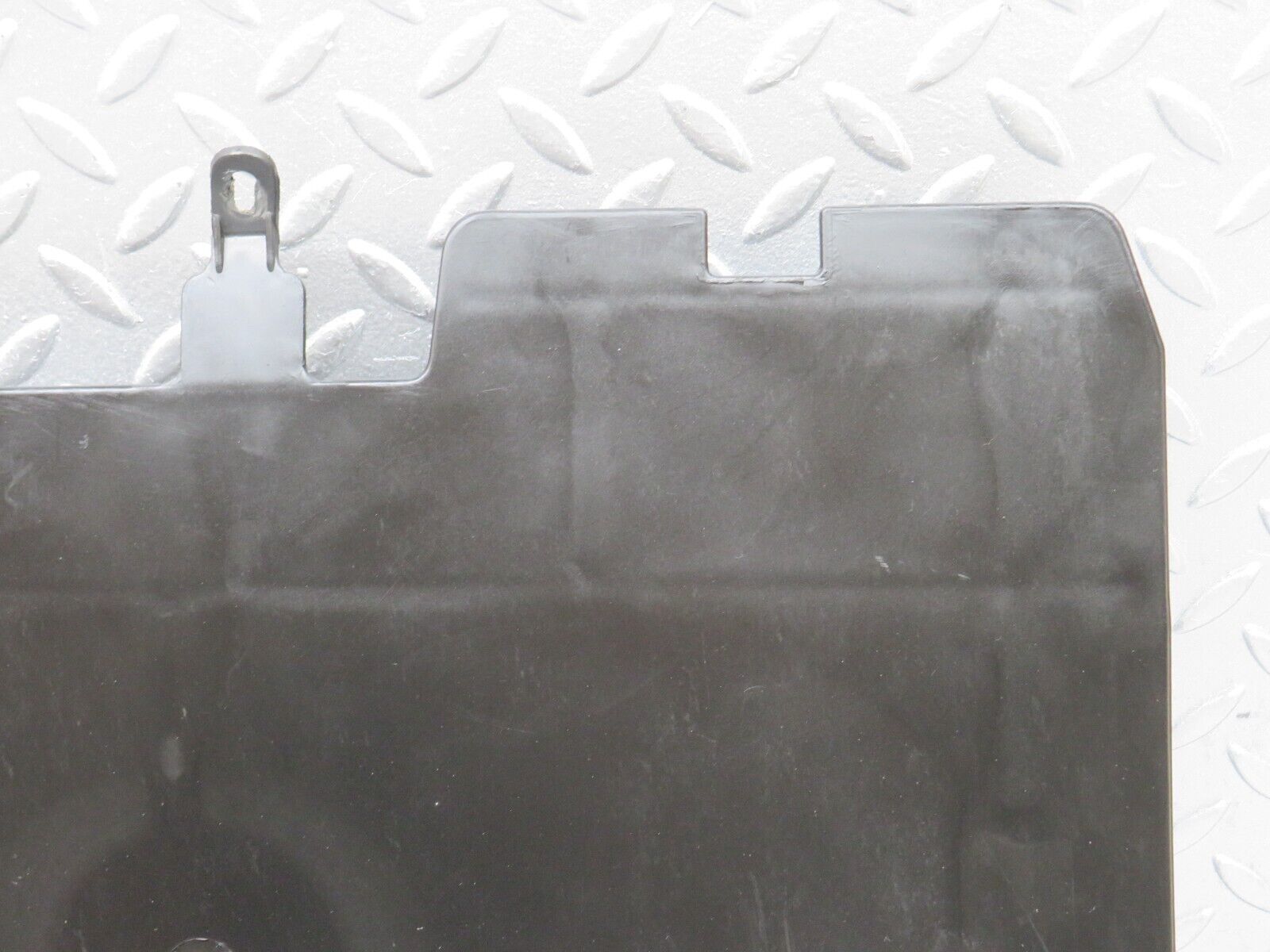 36453 Mercedes-Benz W201 190E 2.0L Front Left Floor Cable Channel Cover 2016841137