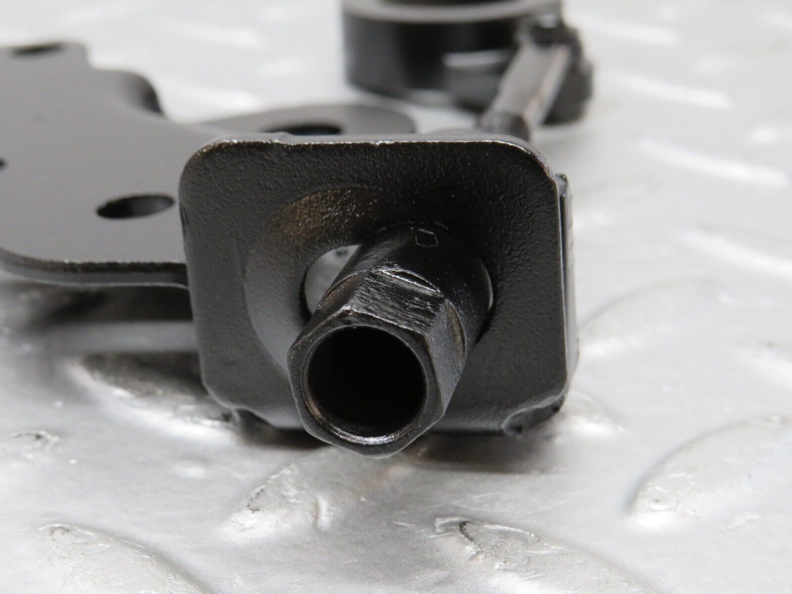 38925 Mercedes-Benz W201 190E 2.6L Alternator Generator Tensioner