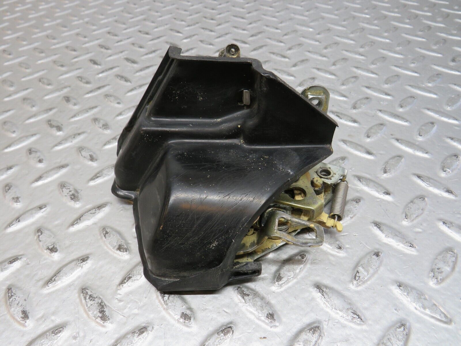 28741 Mercedes-Benz W123 230E Rear Right Door Lock Mechanism 1237230208