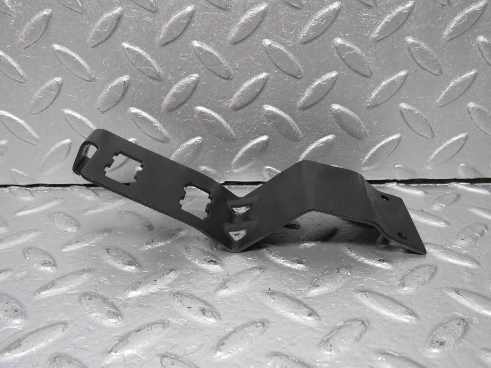 40414 Mercedes-Benz W110 230 Relay Holder Bracket