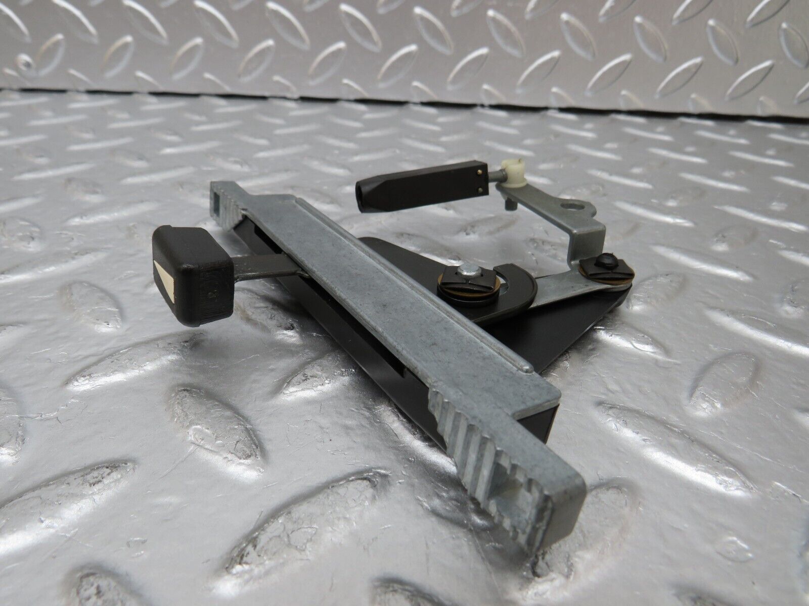 25544 Mercedes-Benz W123 200 Heater Control Switch 1238300085