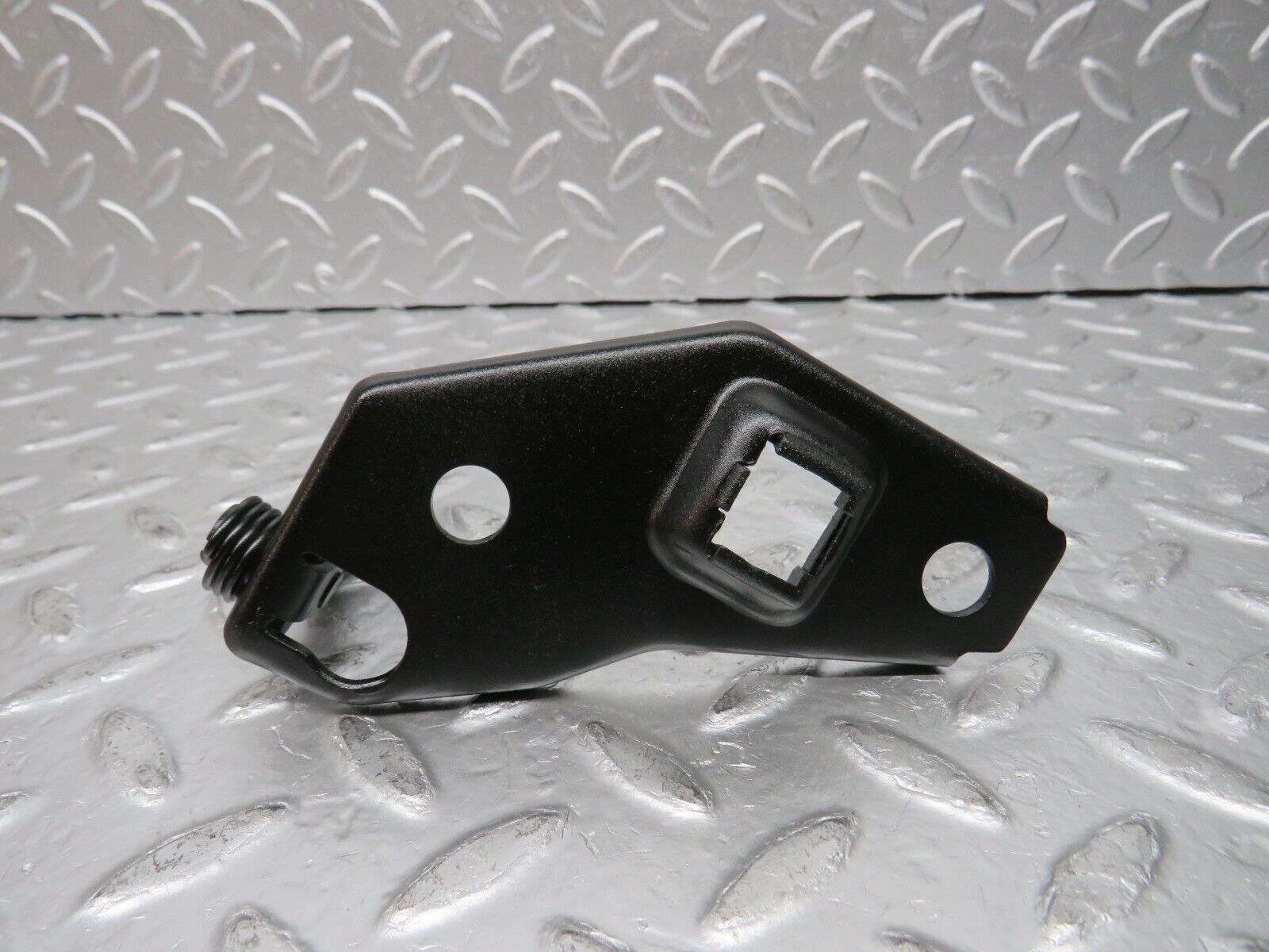 30549 Mercedes-Benz W124 230E Bonnet Release Latch