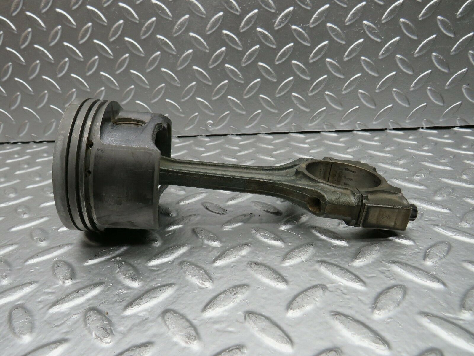 22467 Mercedes-Benz C124 E220 Coupe Piston With Connecting Rod 89.9 mm
