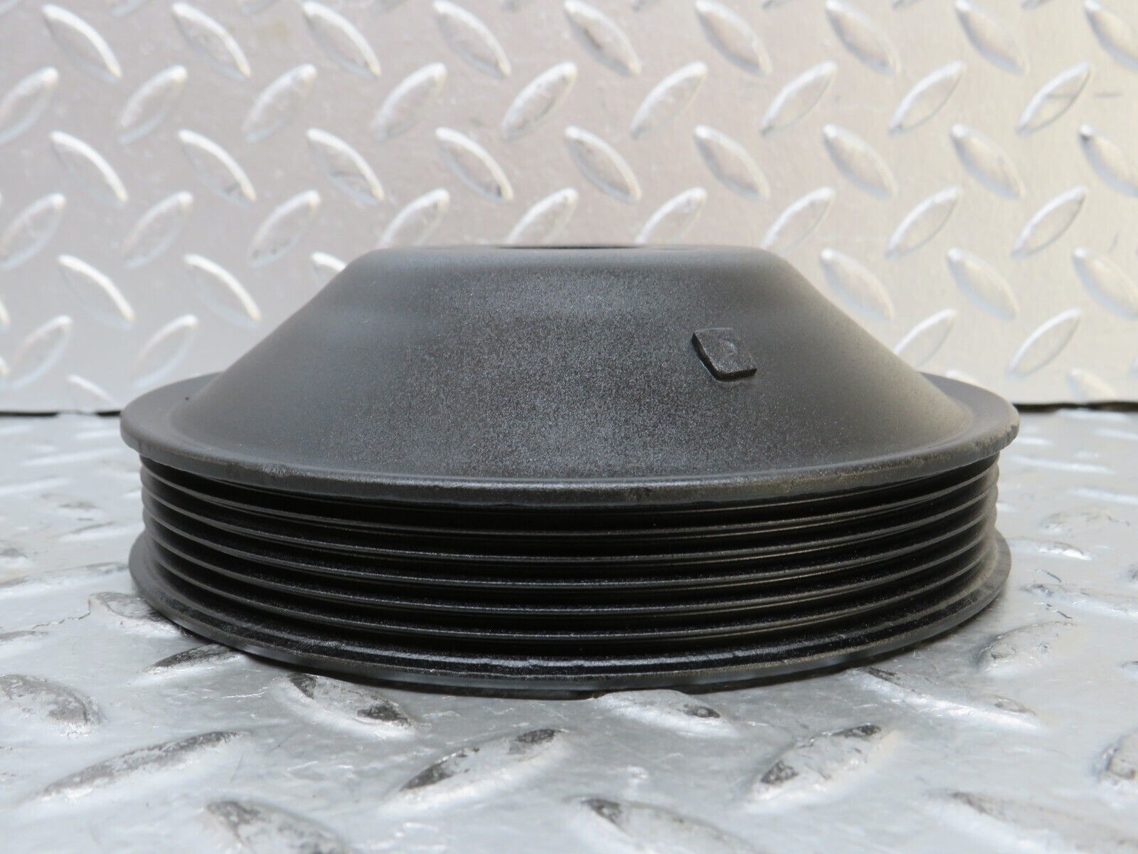 27686 Mercedes-Benz S124 300TE Wagon Power Steering Pump Pulley 2014600479