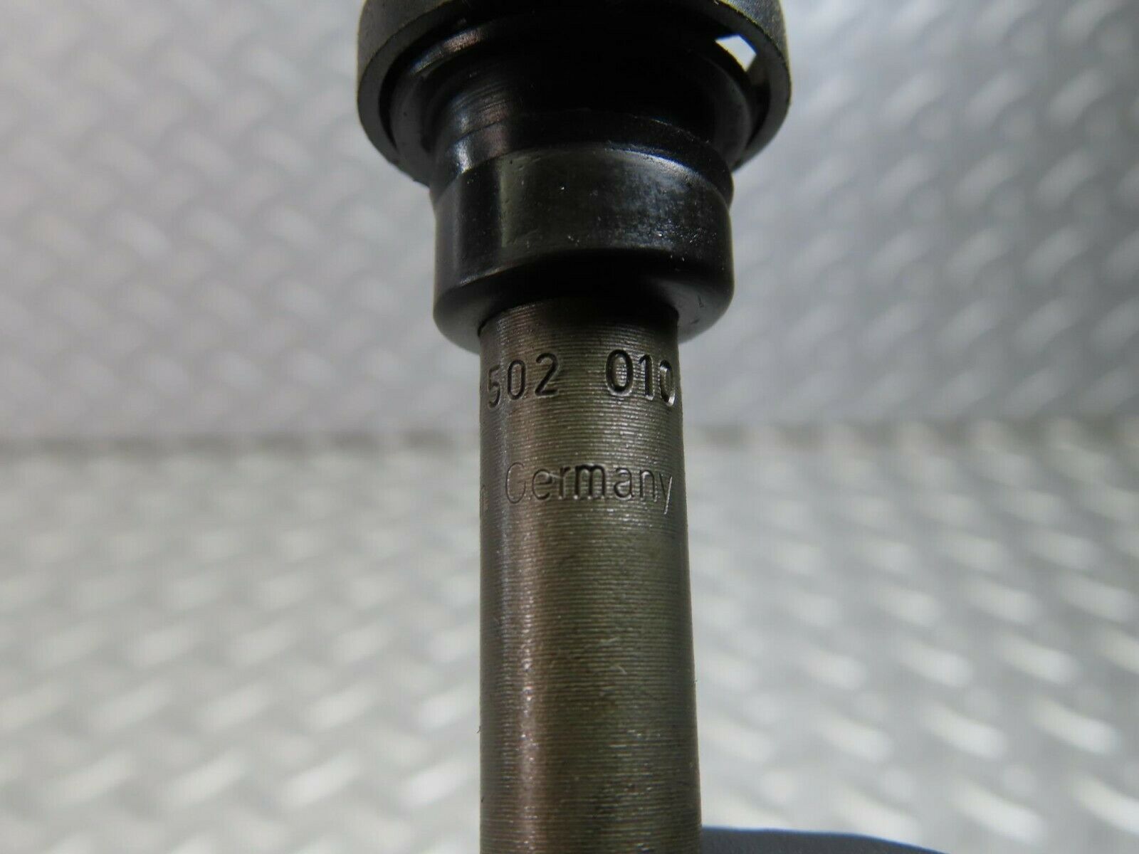 9462 Mercedes-Benz C124 300CE Coupe Fuel Injector Bosch 0437502010