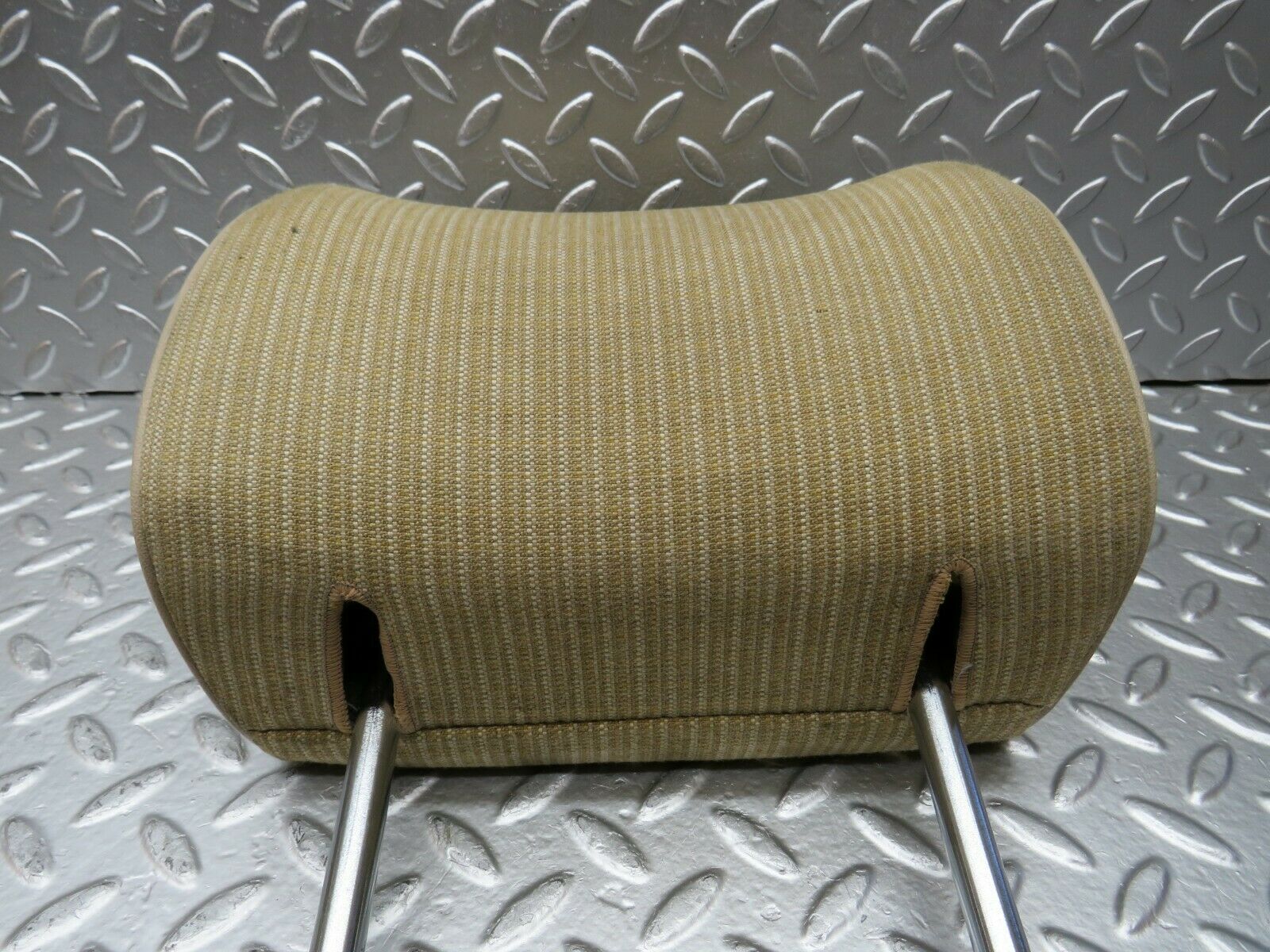 24142 Mercedes-Benz W123 280E Front Seat Headrest