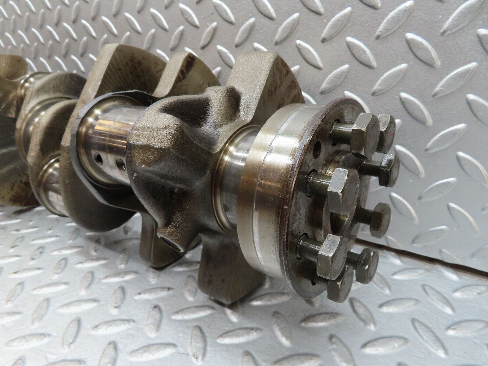 17812 Mercedes-Benz W116 450SEL Crankshaft 1170311001