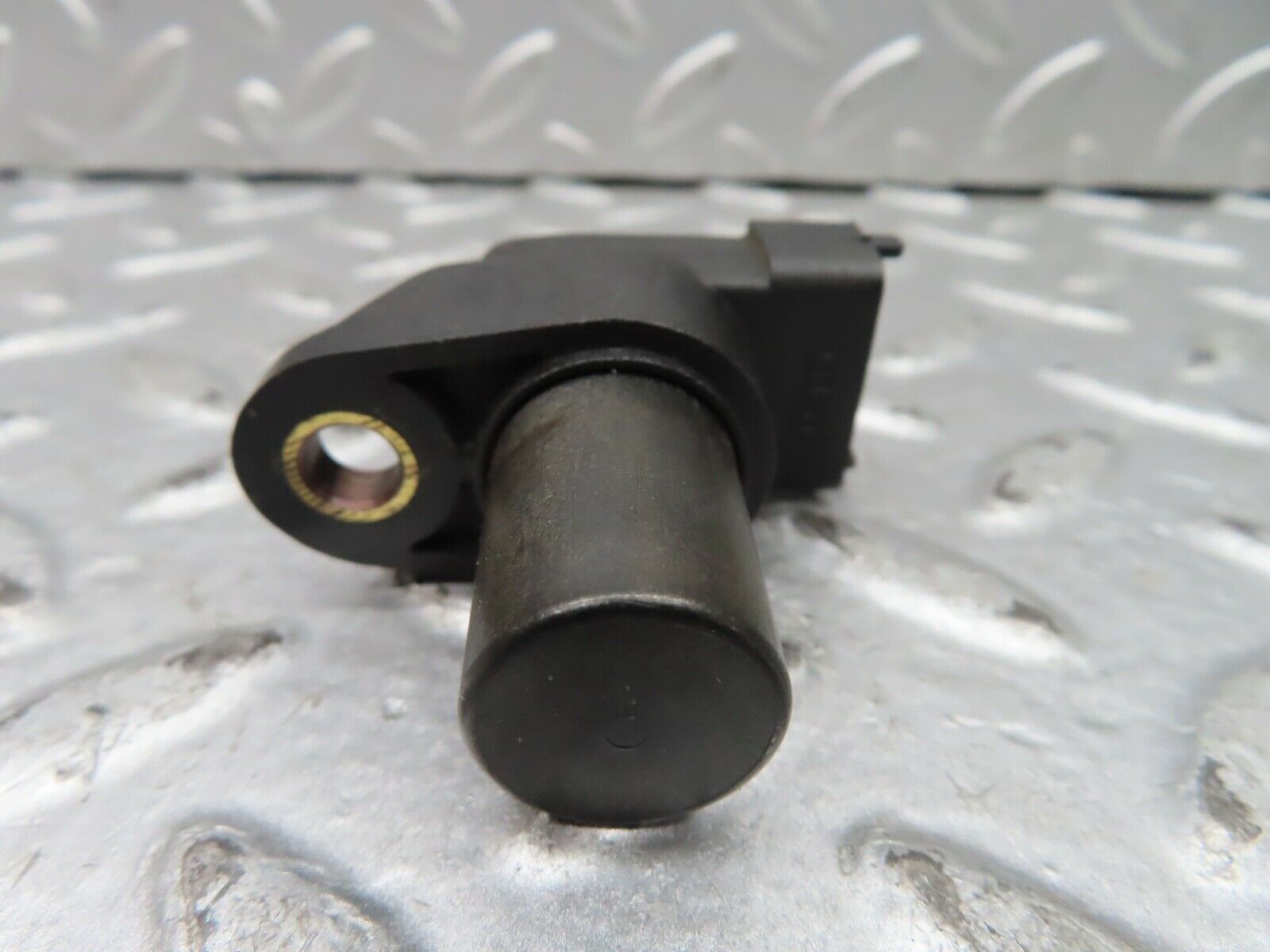 19677 Mercedes-Benz C140 CL420 Coupe Crankshaft Sensor 0232103012