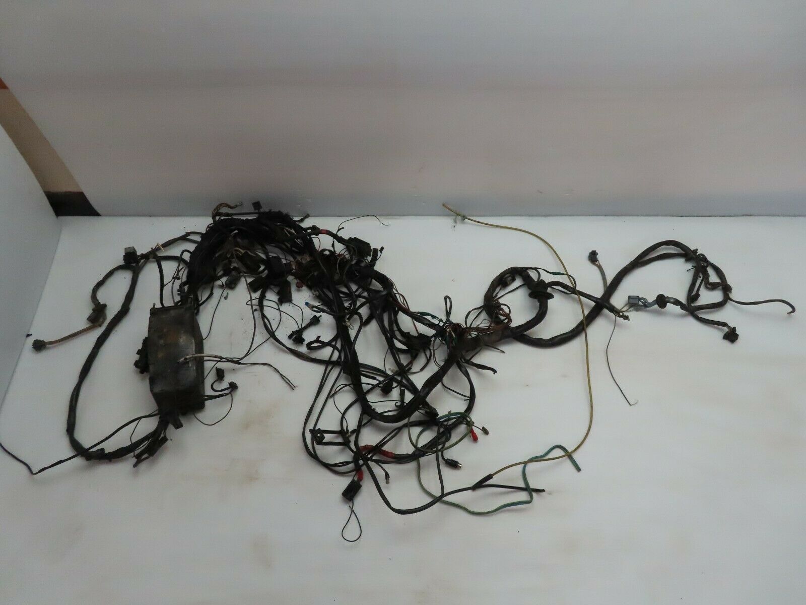 7794 Mercedes-Benz W116 450SE Engine Chassis Body Wire Wiring Harness