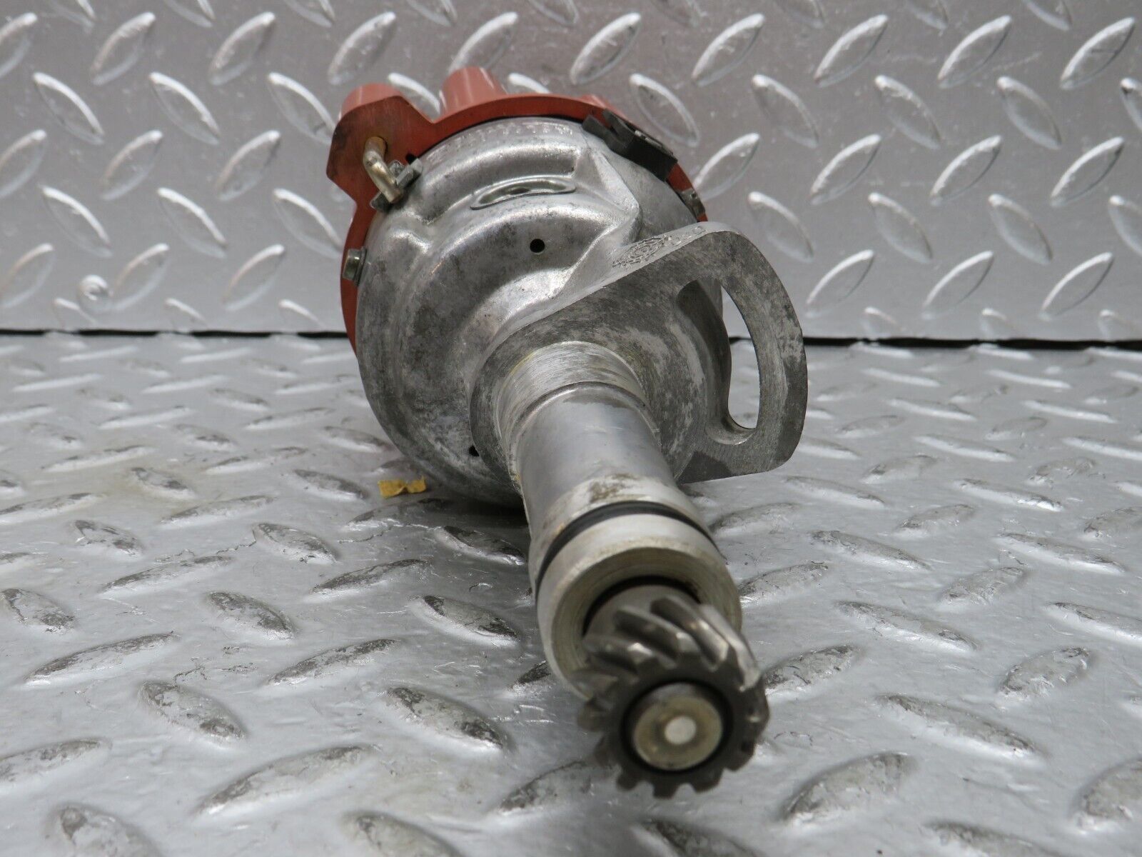 27385 Mercedes-Benz W123 280E Ignition Distributor Bosch 0031580901