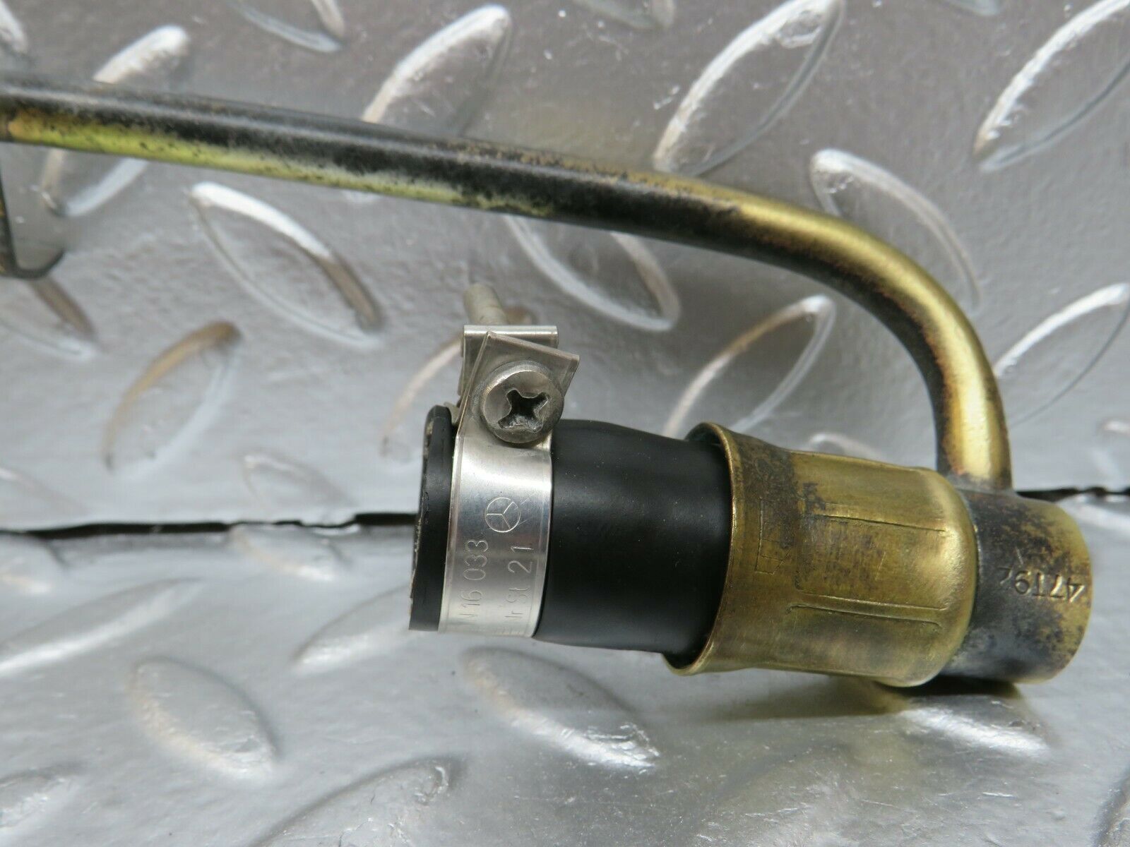 24404 Mercedes-Benz S124 220TE Wagon Fuel Hose Pipe