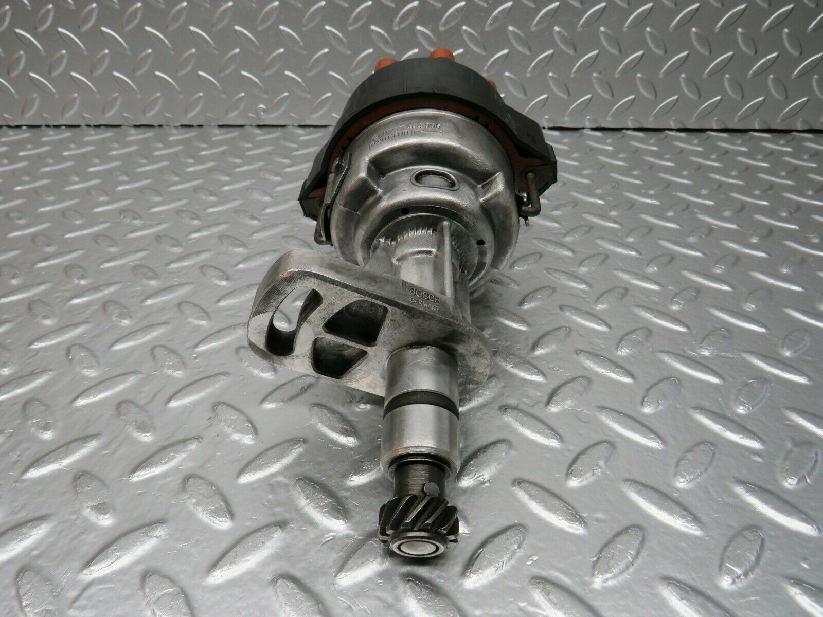 23913 Mercedes-Benz C107 450SLC Coupe Ignition Distributor 0237404006