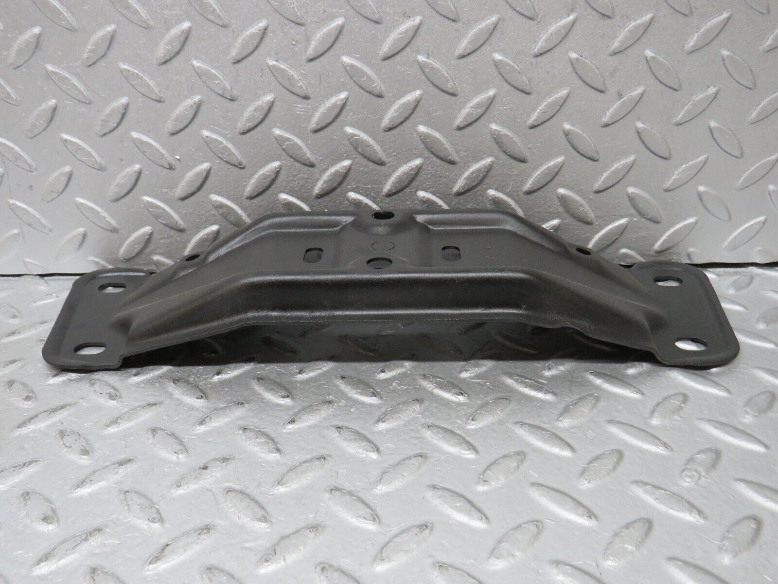 36344 Mercedes-Benz W126 420SE Gearbox Mount Bracket