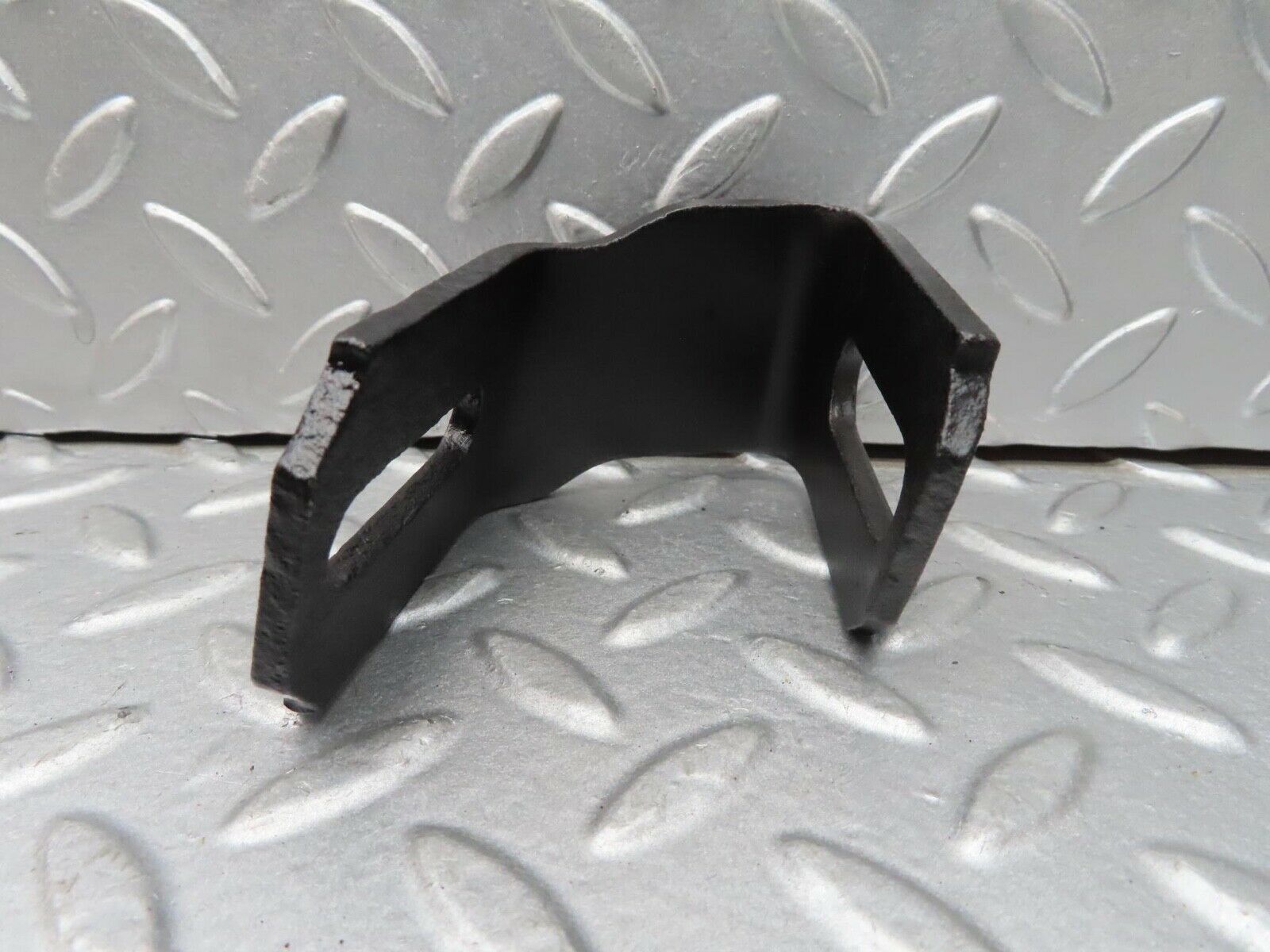 14506 Mercedes-Benz W116 350SE Front Bumper Bracket Holder