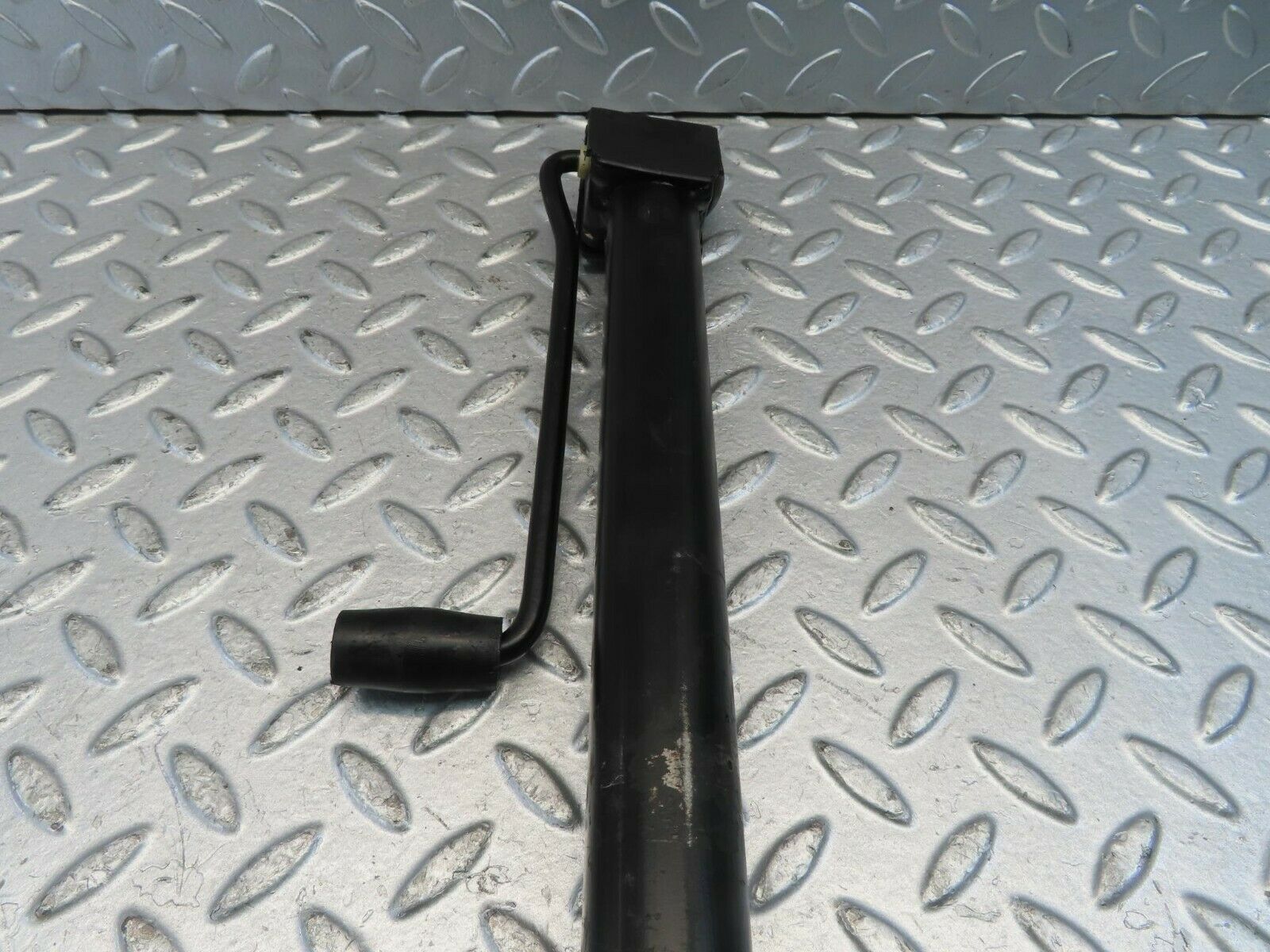 11439 Mercedes-Benz C123 230CE Coupe Car Jack 1235830715