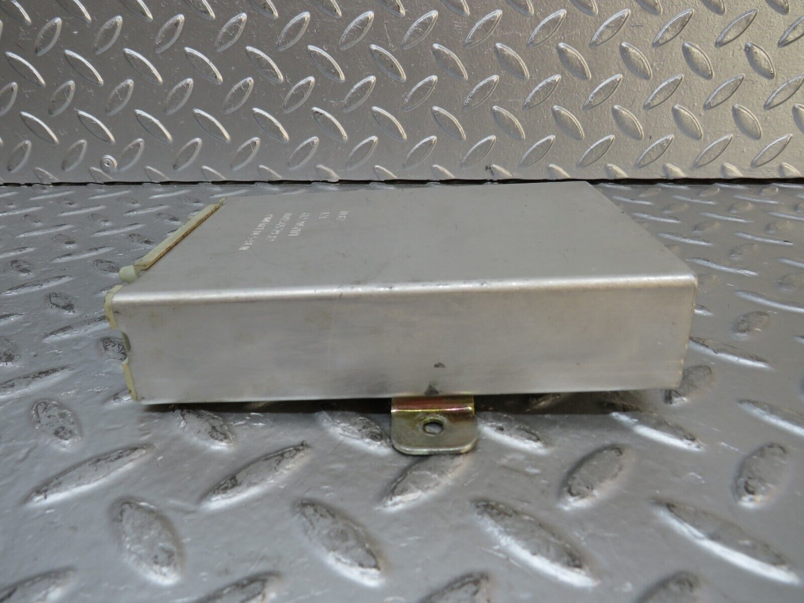 29840 Mercedes-Benz W123 230E Cruise Control Module Unit 0015457932