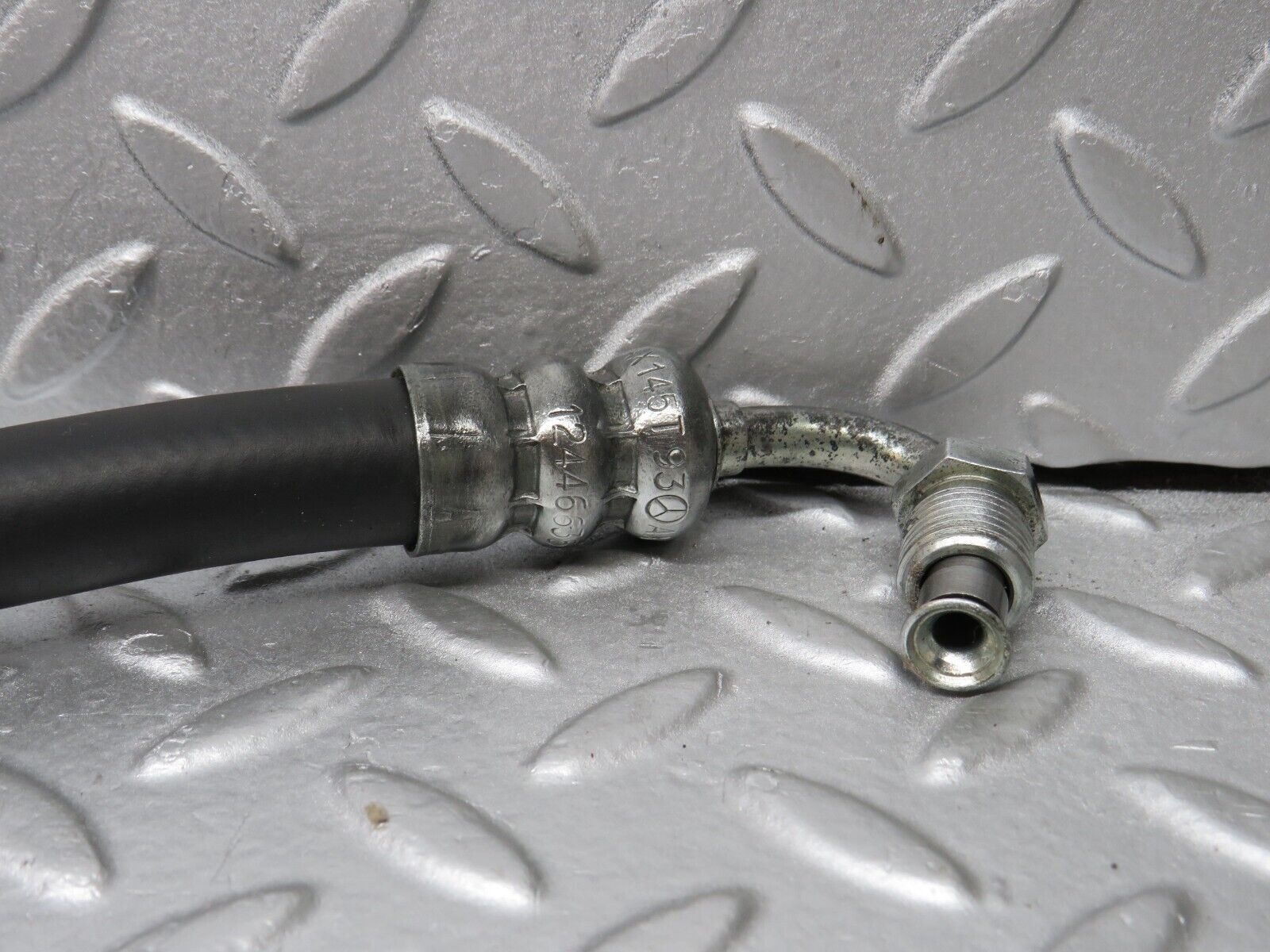 38158 Mercedes-Benz A124 320E Cabriolet Power Steering Hose Pipe 1244663581