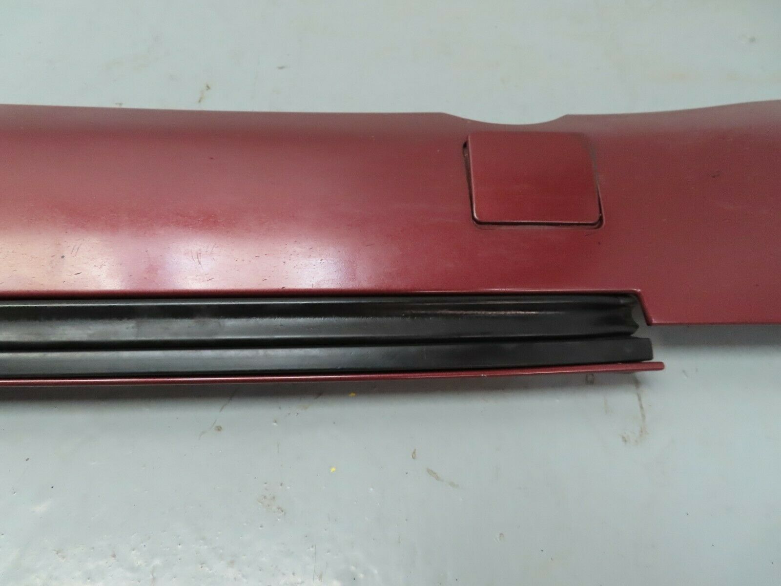 6701 Mercedes-Benz S124 E220 Wagon Side Skirt Left Side 1246902340