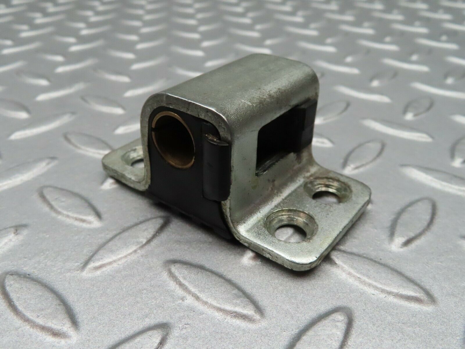 3723 Mercedes-Benz S123 200T Wagon Door Lock Latch Right Side