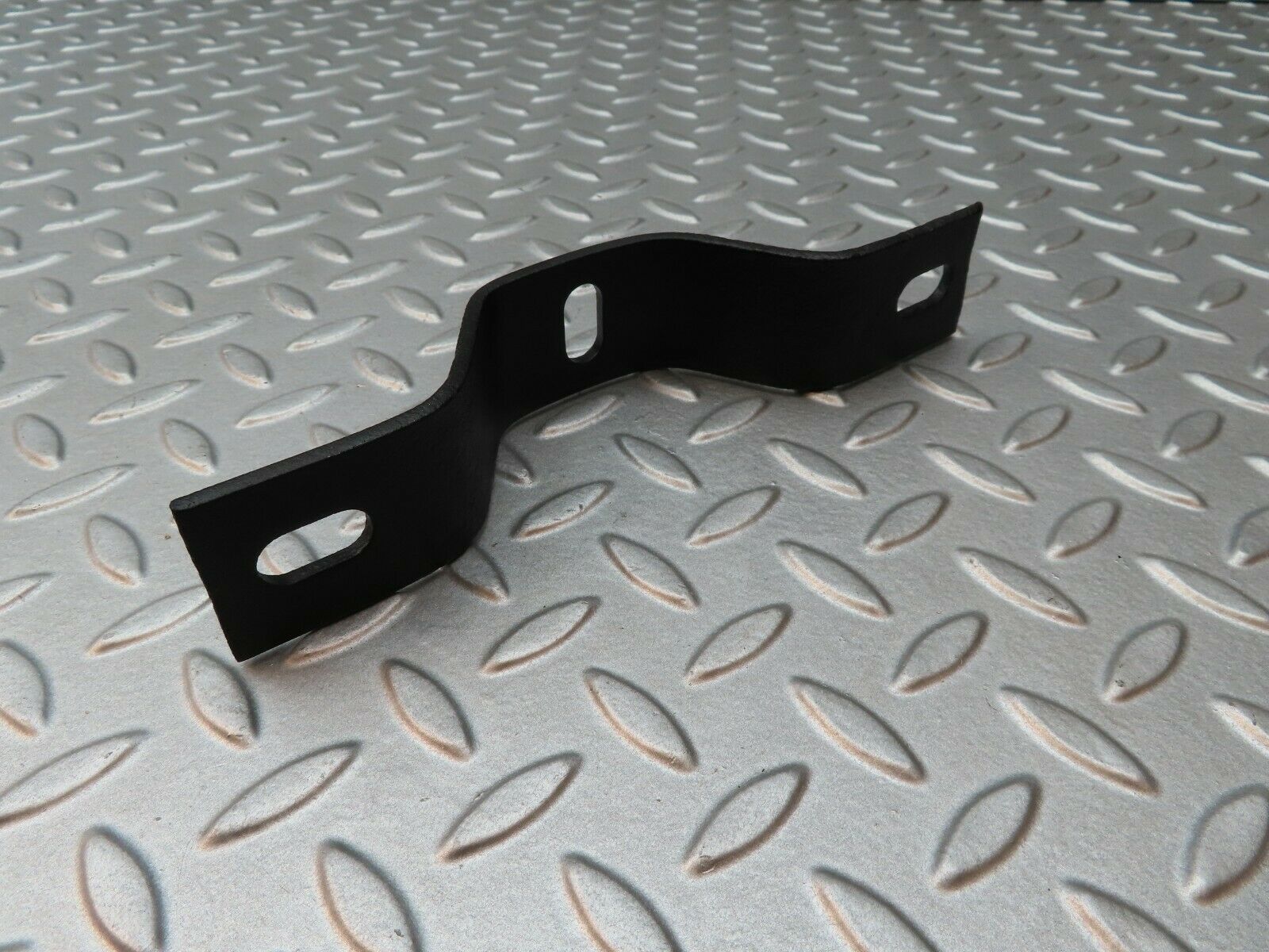 4696 Mercedes-Benz W114 280CE Coupe Front Right Bumper Bracket