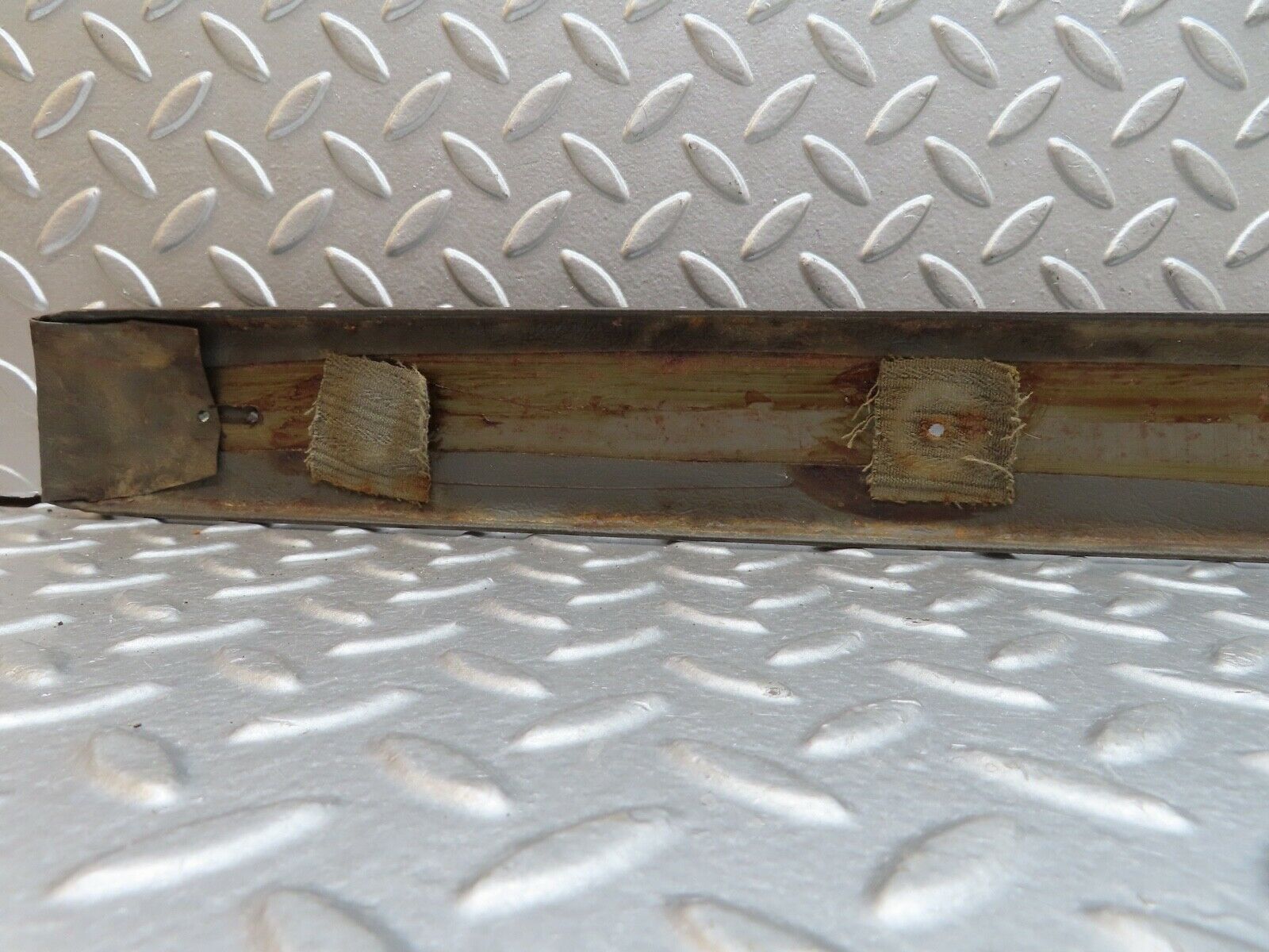 18897 Mercedes-Benz W121 190b Ponton B Pillar Cover Left Side Brown