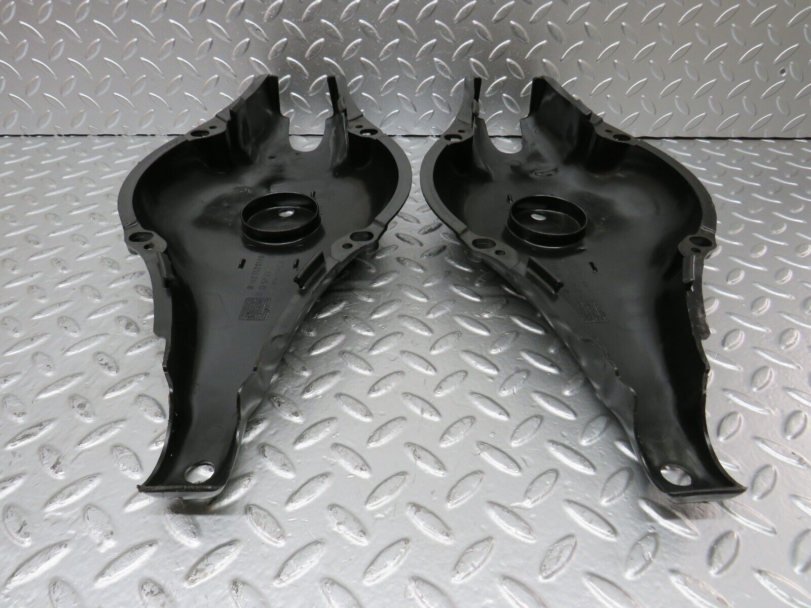 24874 Mercedes-Benz W140 S320 Rear Control Arm Cover Pair 1403520188